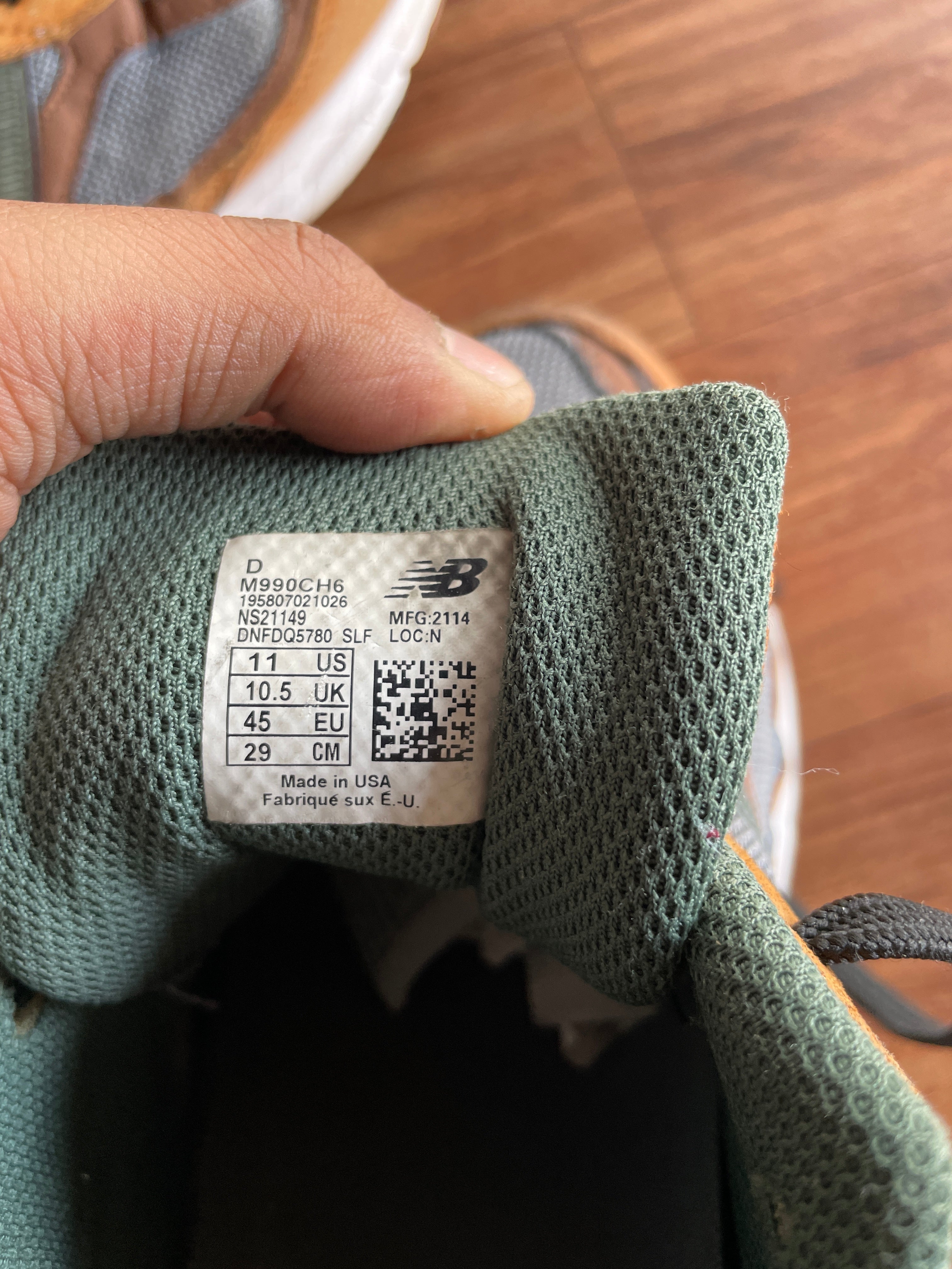 New balance X Carhartt wip 990v6 Uk10.5
