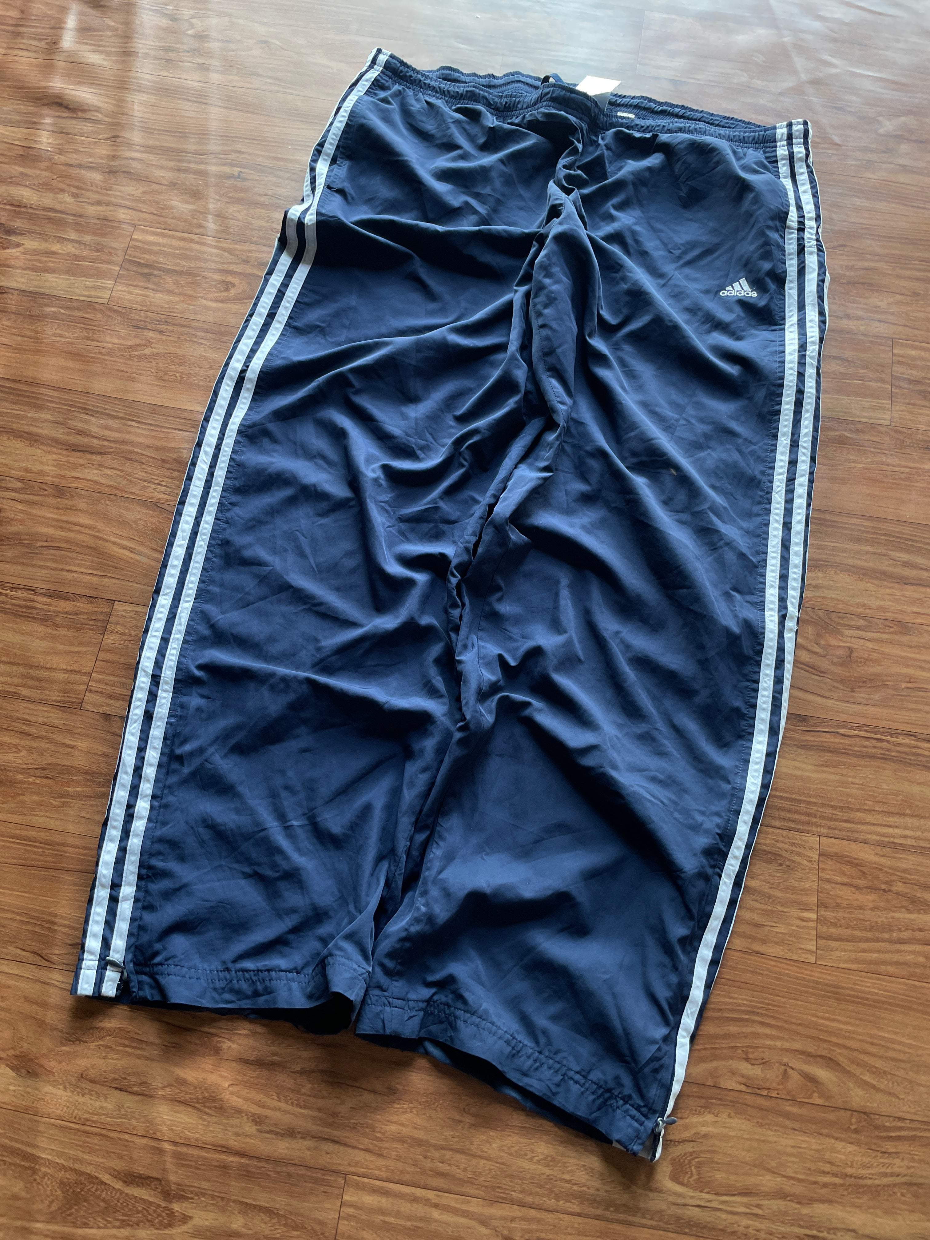 Adidas baggy