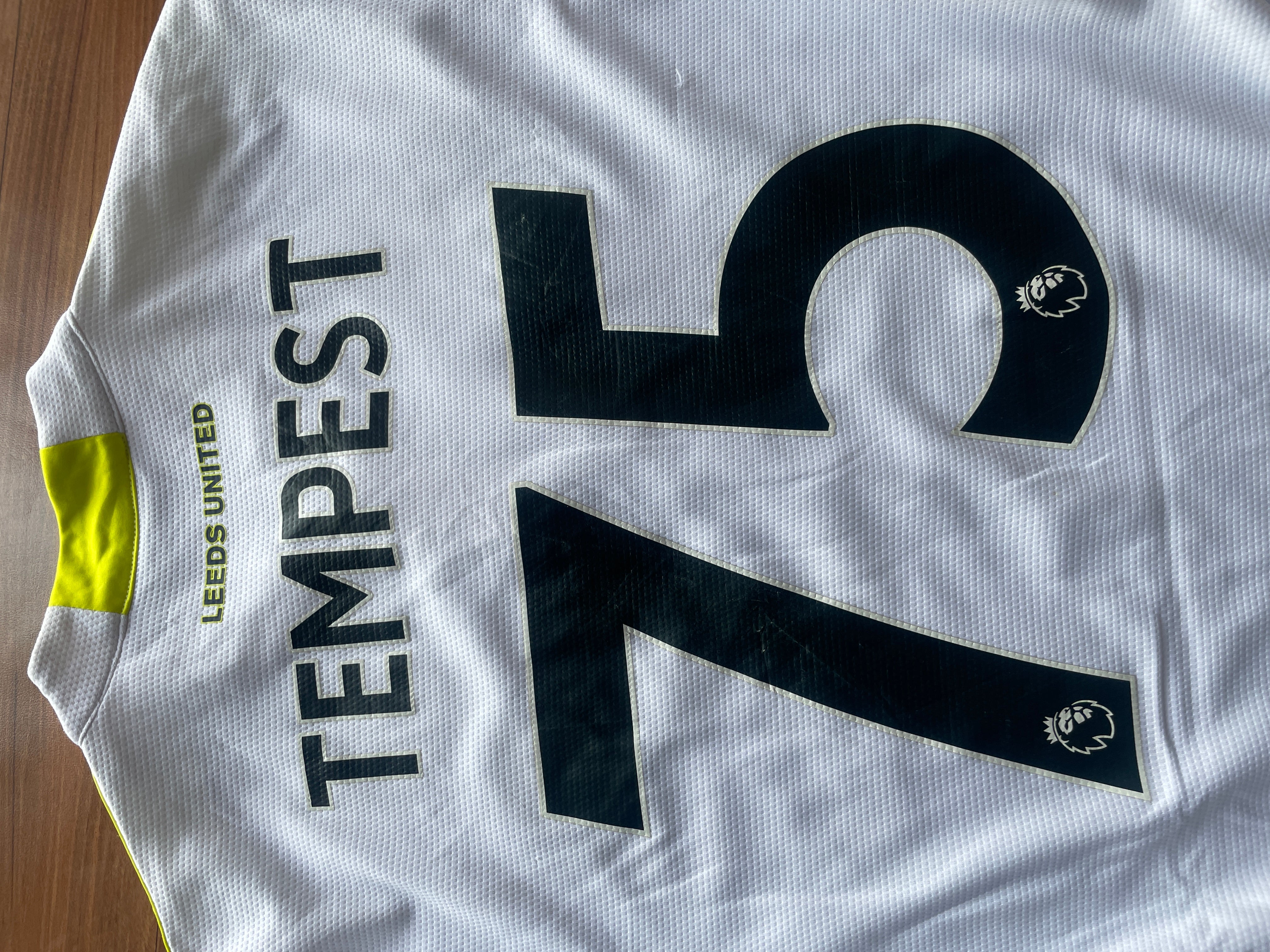 2021-2022 Leeds United home