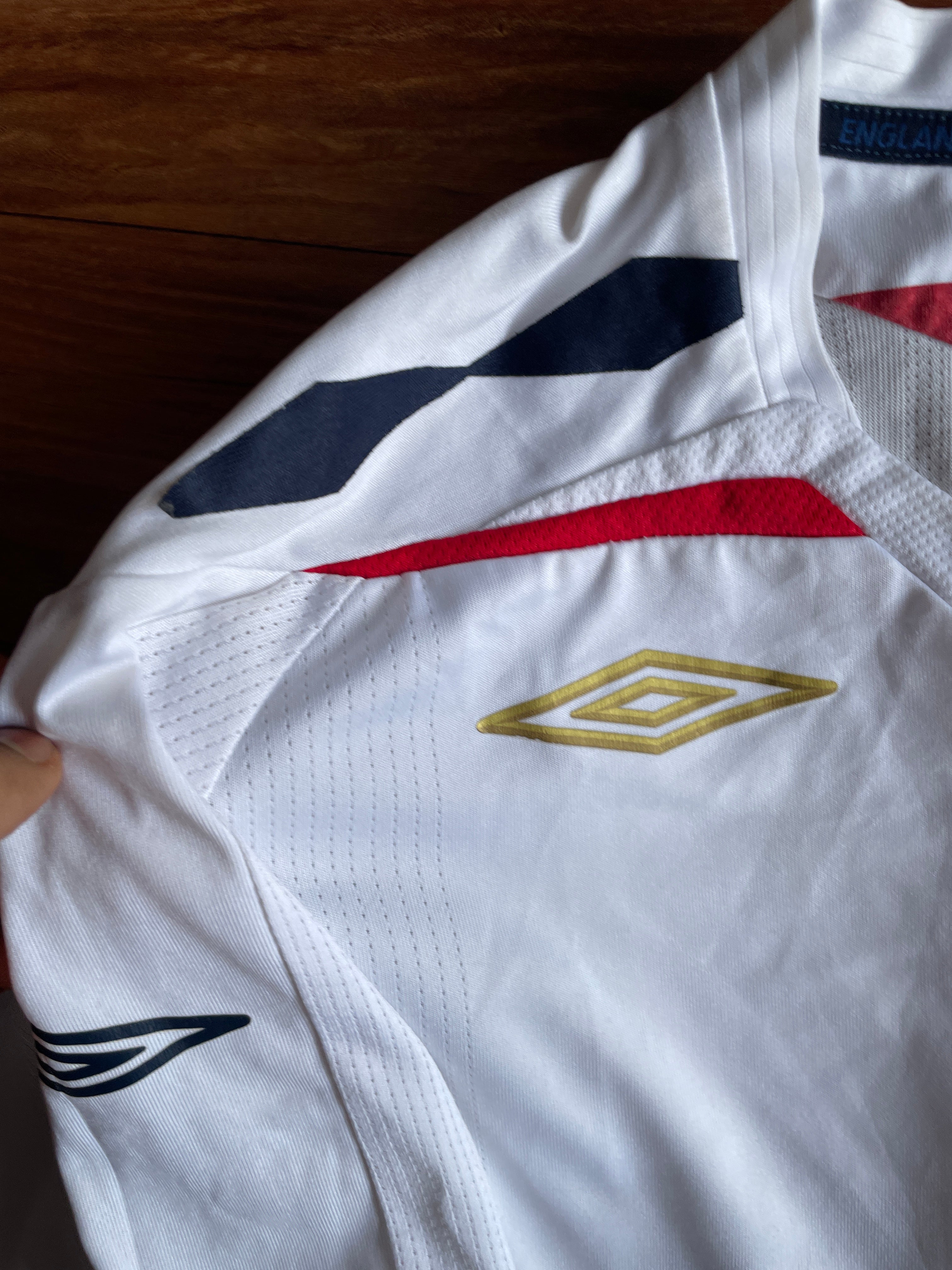 Vintage 2007/9 England jersey