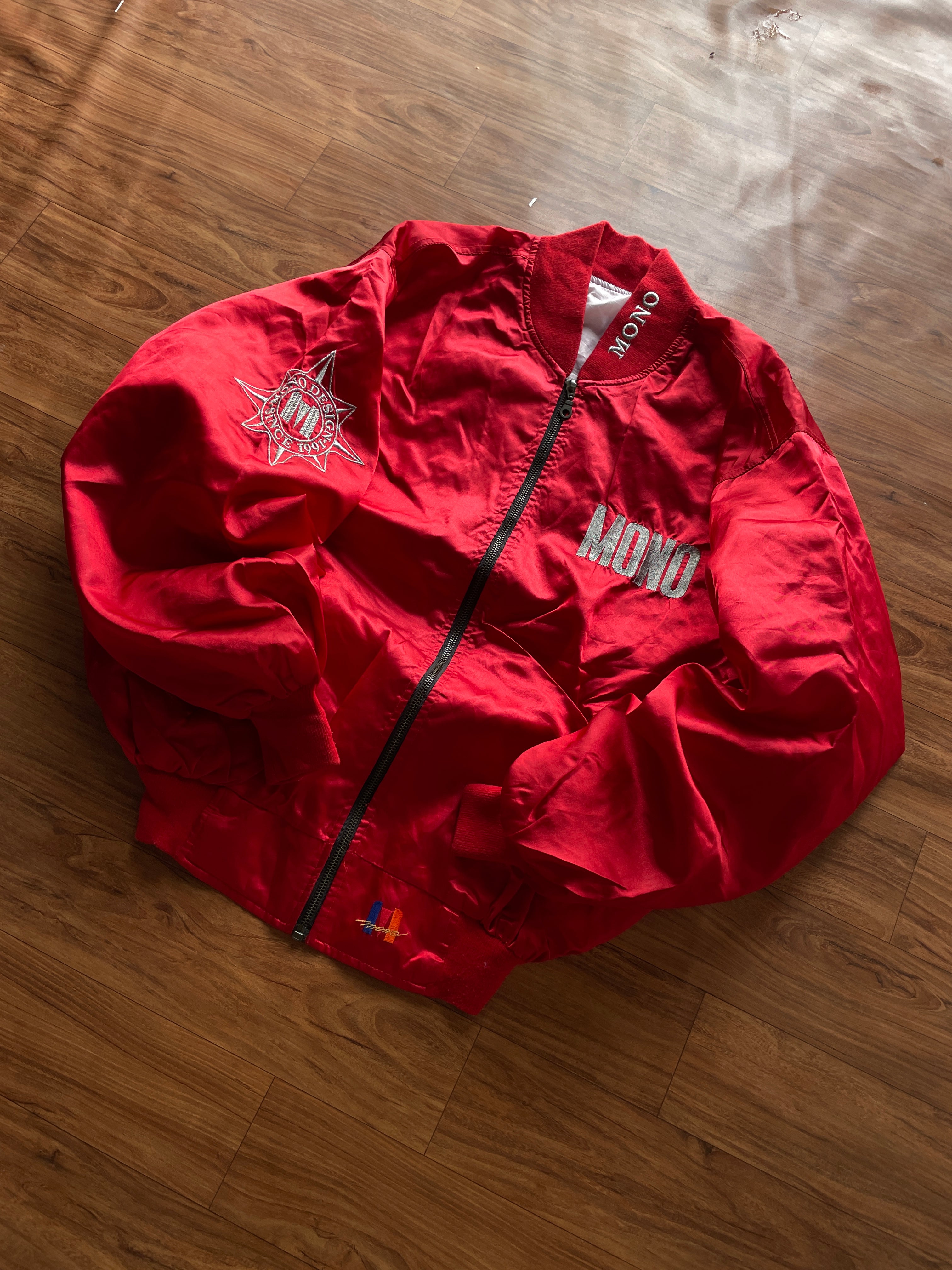 vintage red Bomb  satin bomber jacket