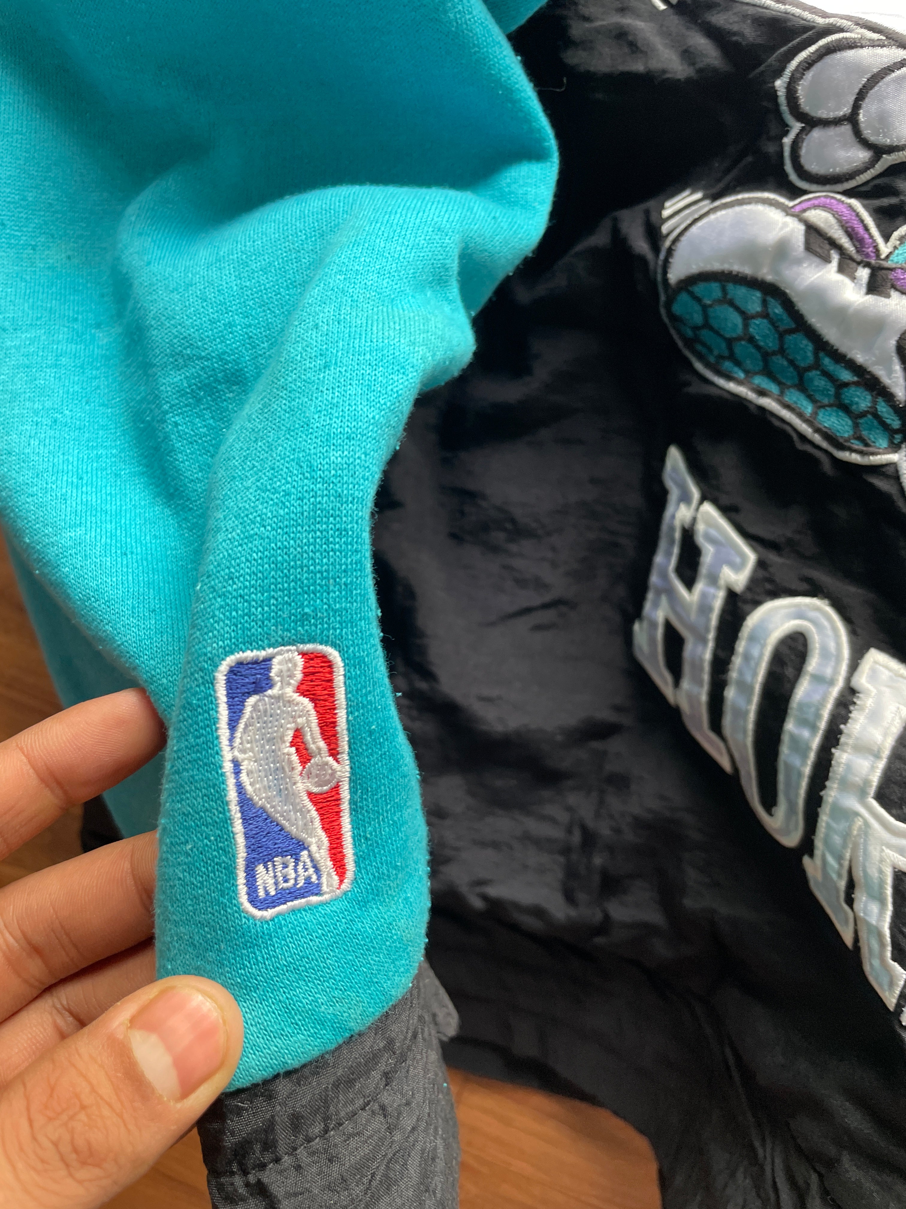 vintage 90s Charlotte Hornets NBA (reversible)