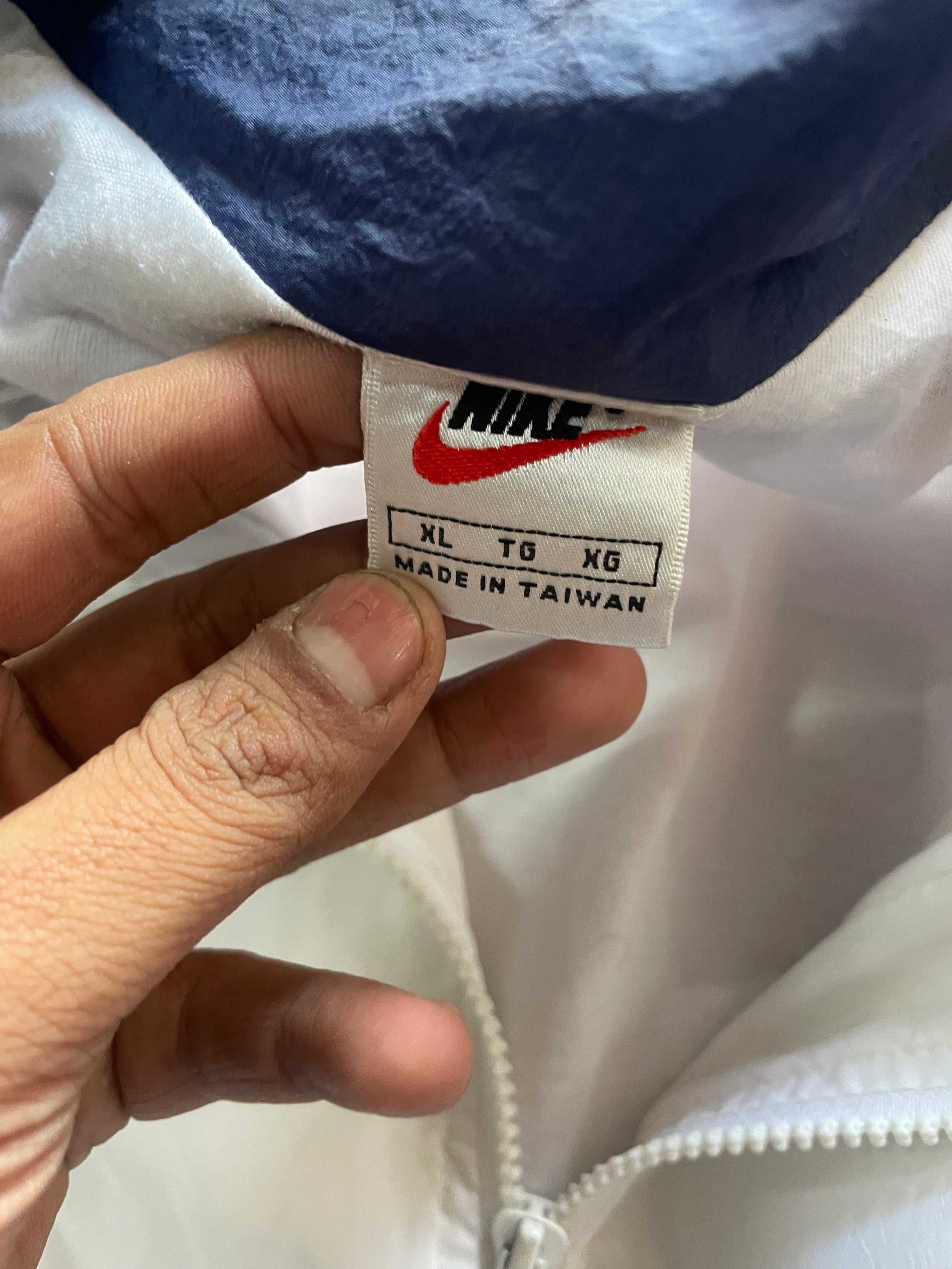 Nike vintage jacket (super rare )