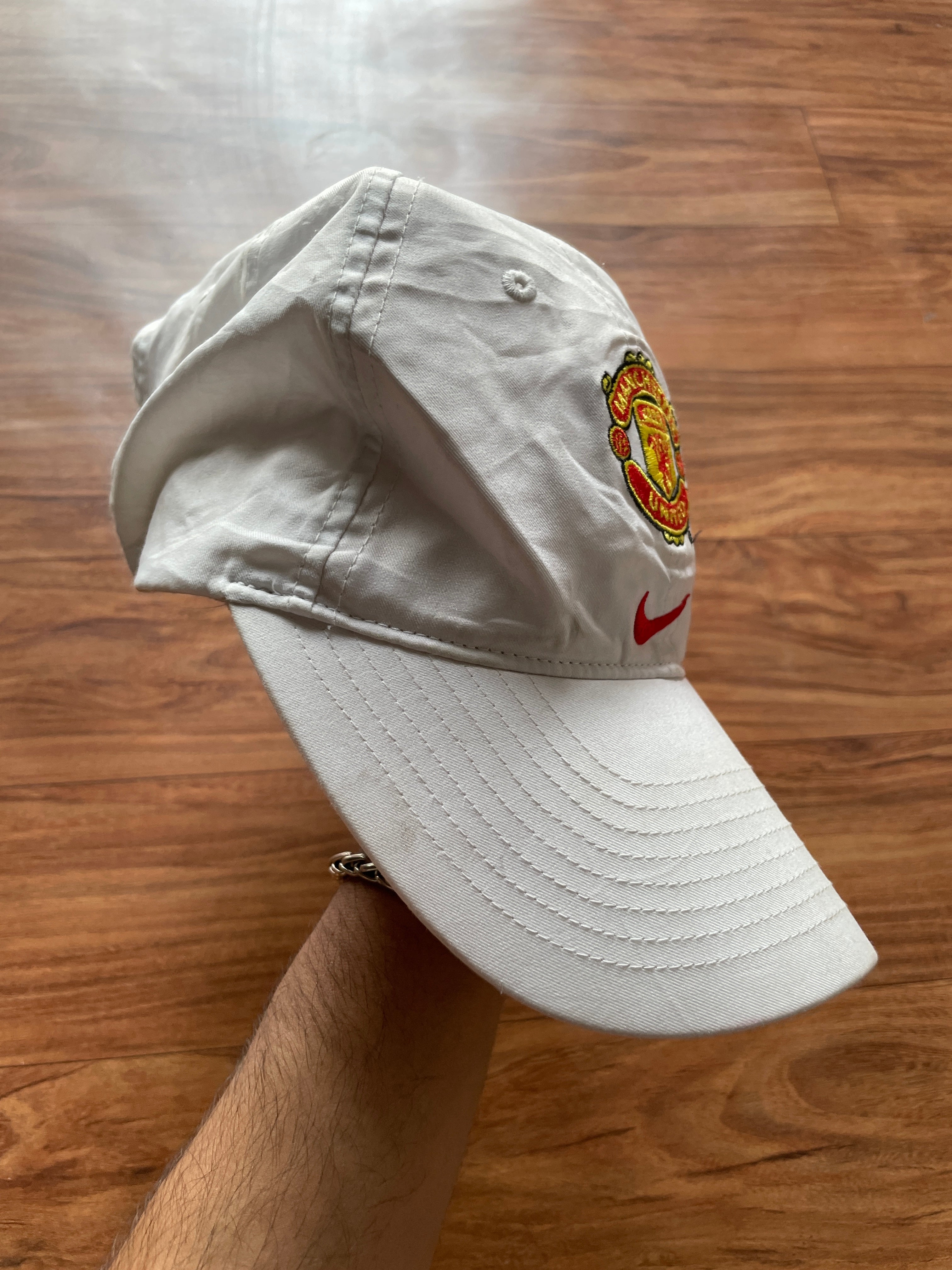 Vintage Manchester United cap – Vintage Thriftee
