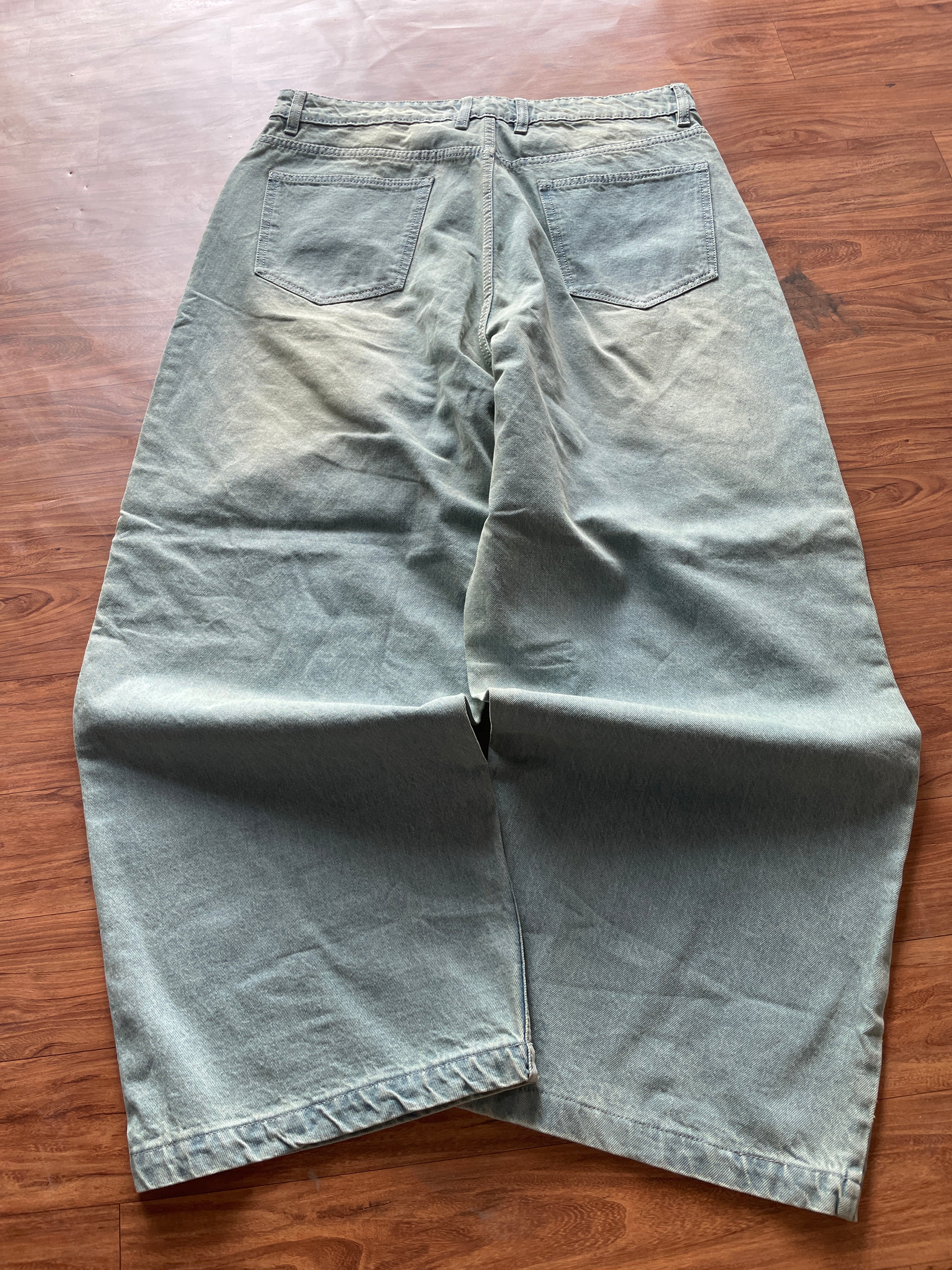 Real baggy low rise jeans