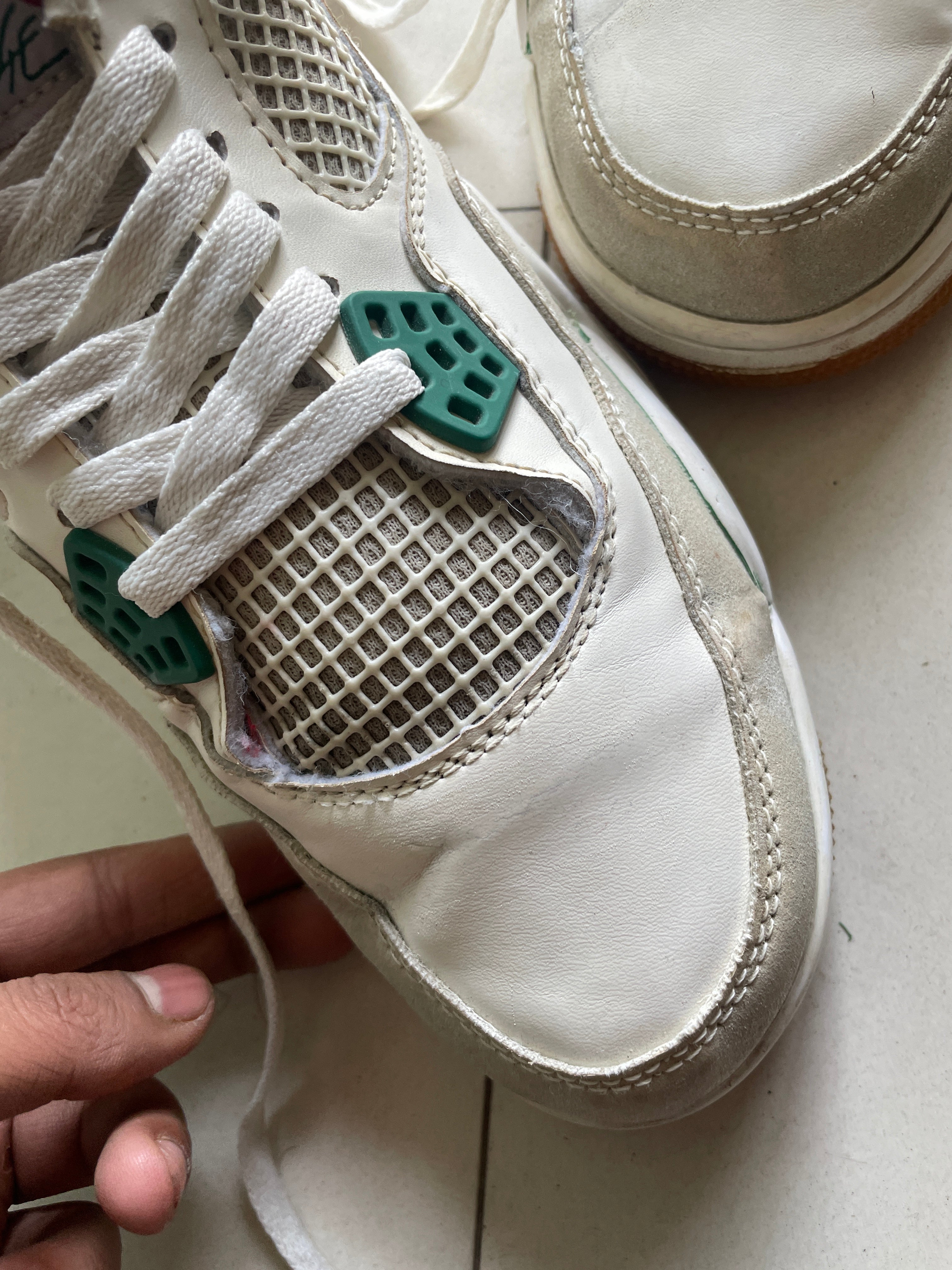 Jordan 4’s- Uk8.5