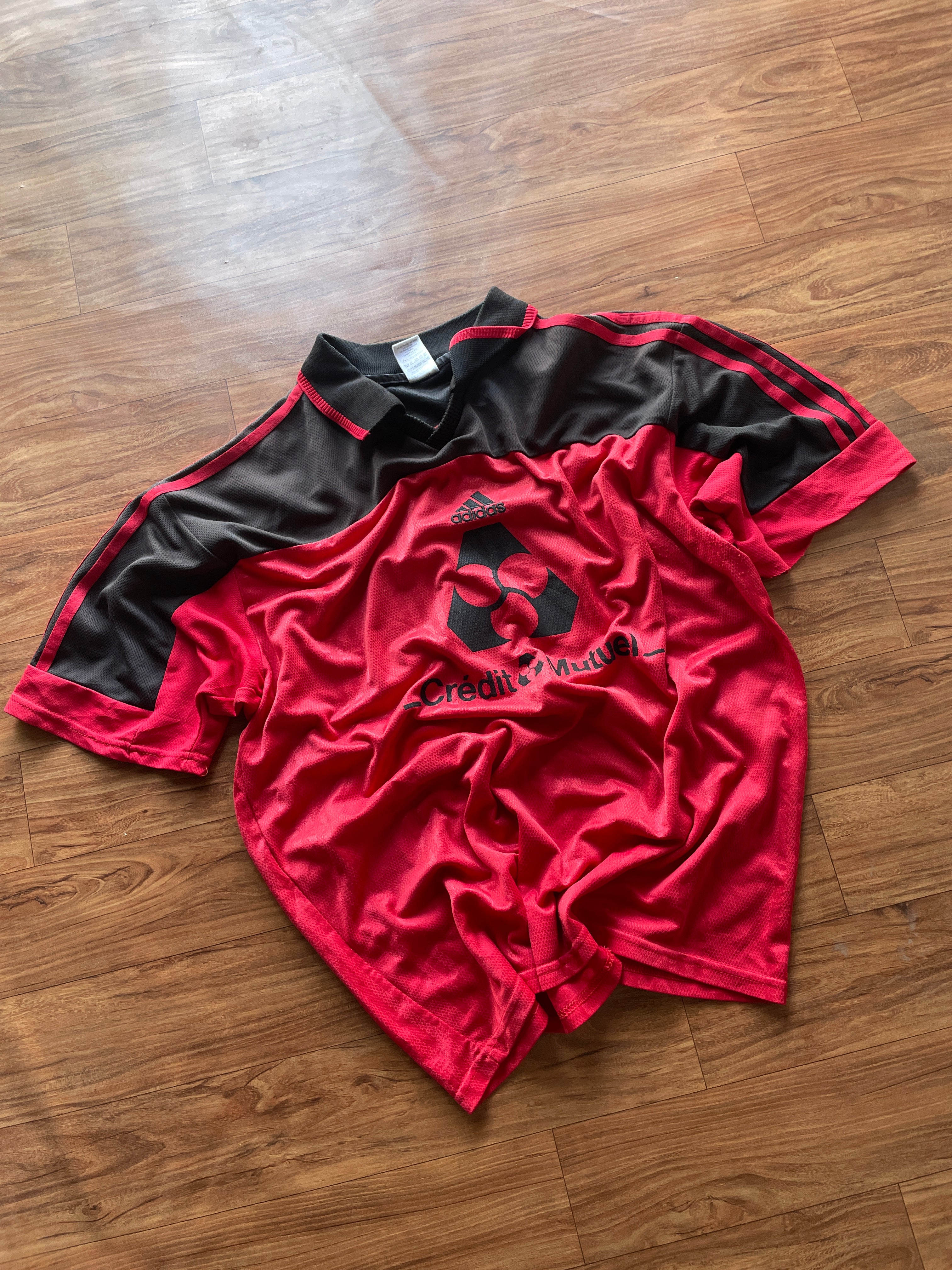 Vintage adidas tee