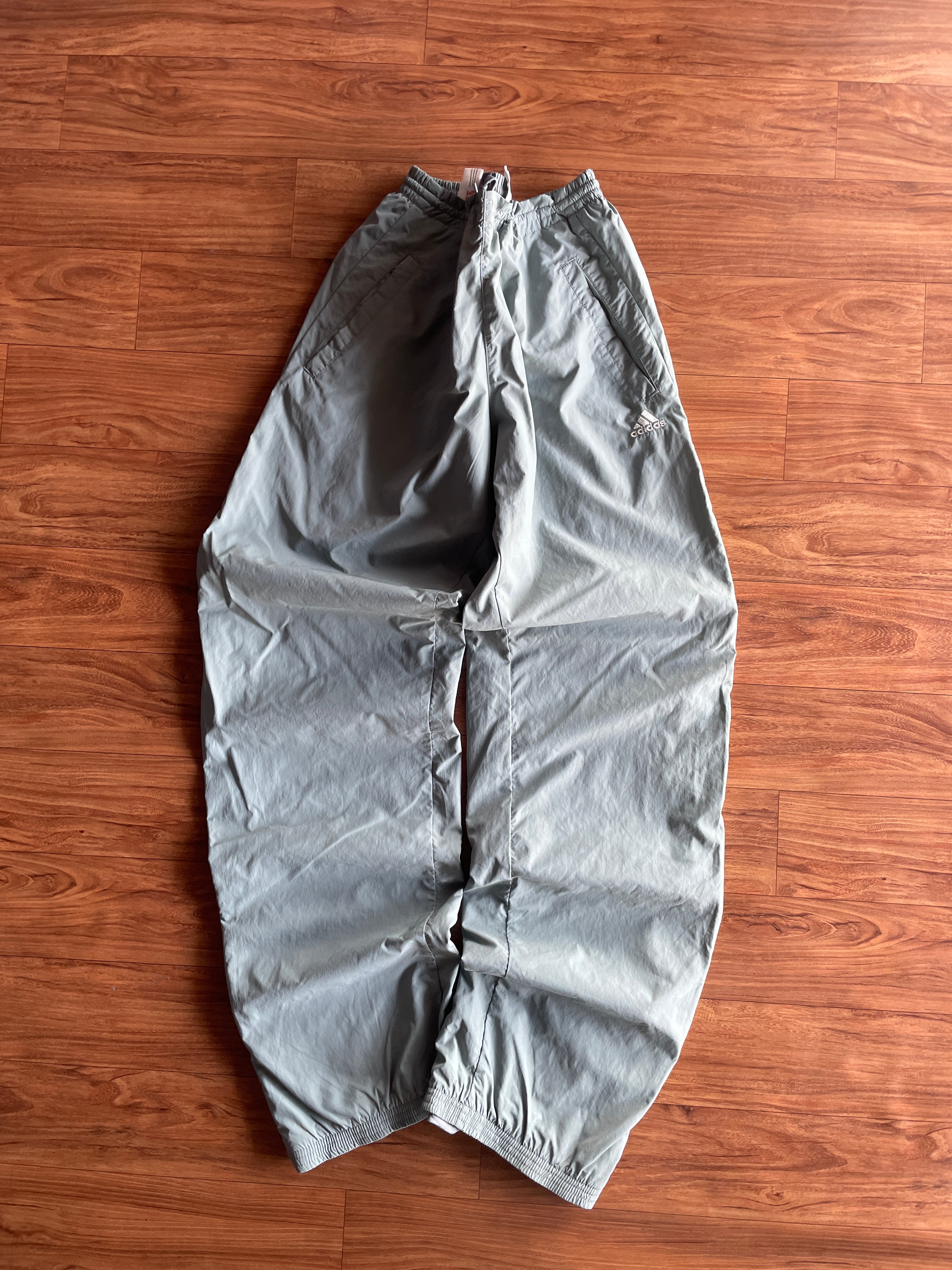 Light grey(W28-30 L39)