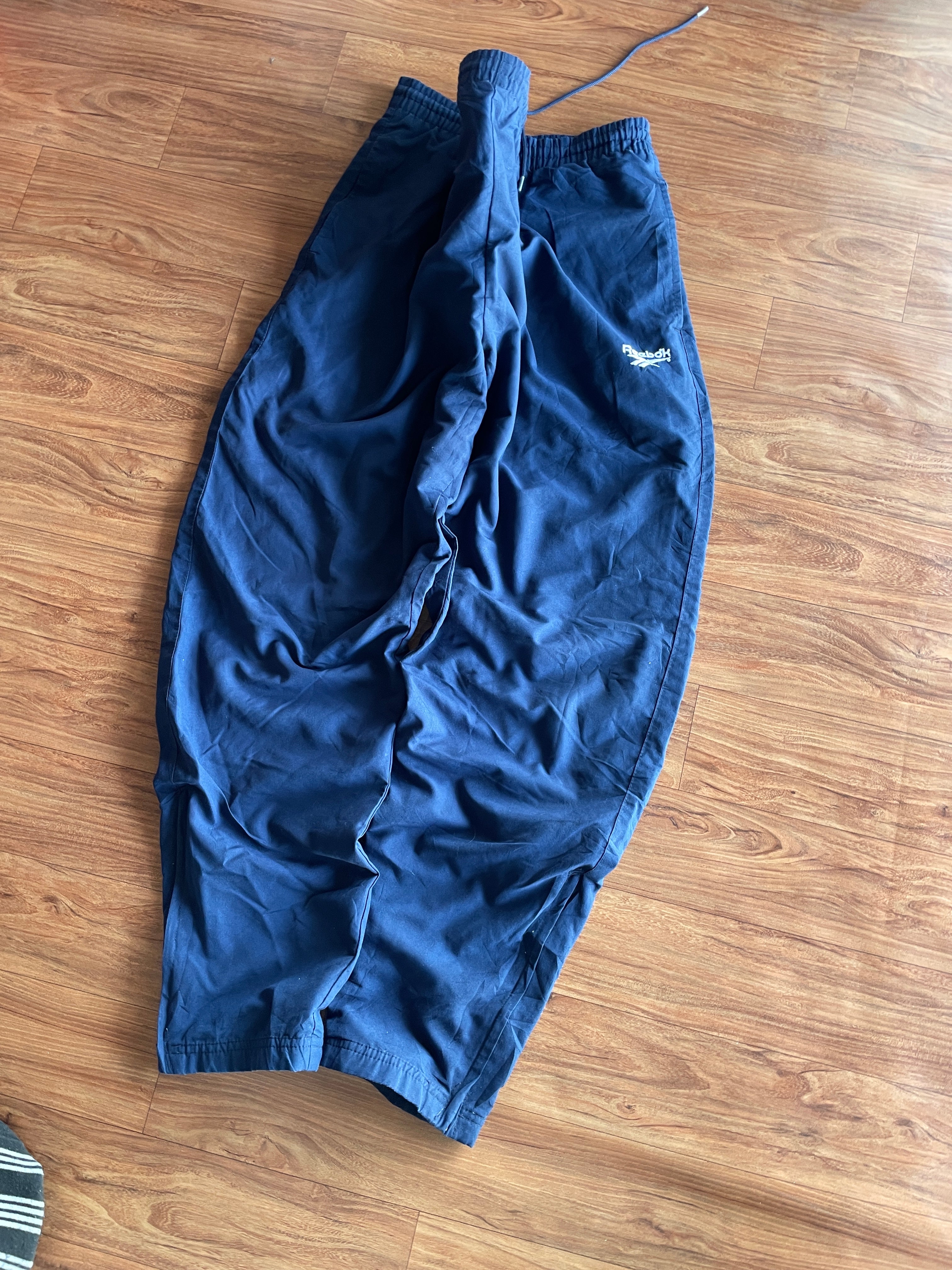 Vintage Reebok (W38-40 L41)
