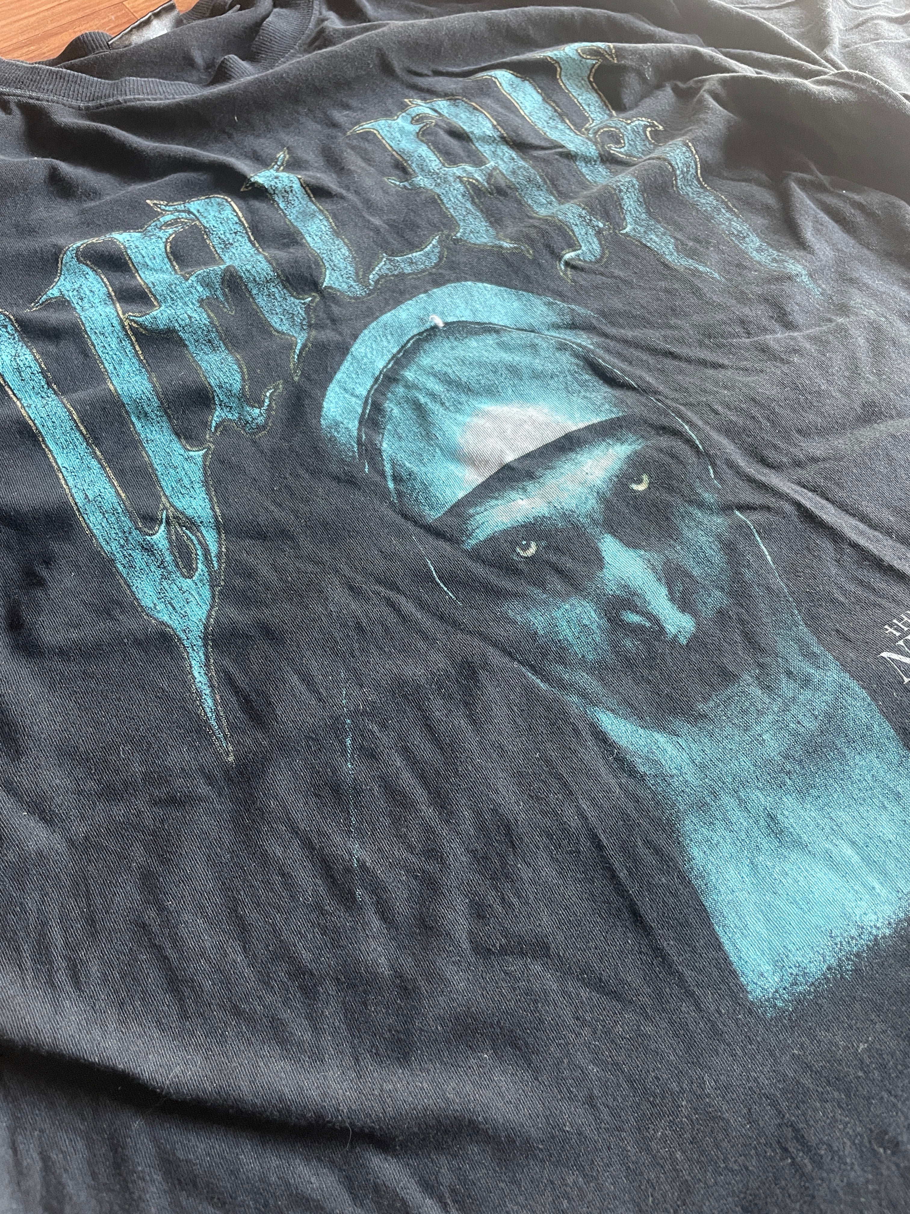 The nun tee-L