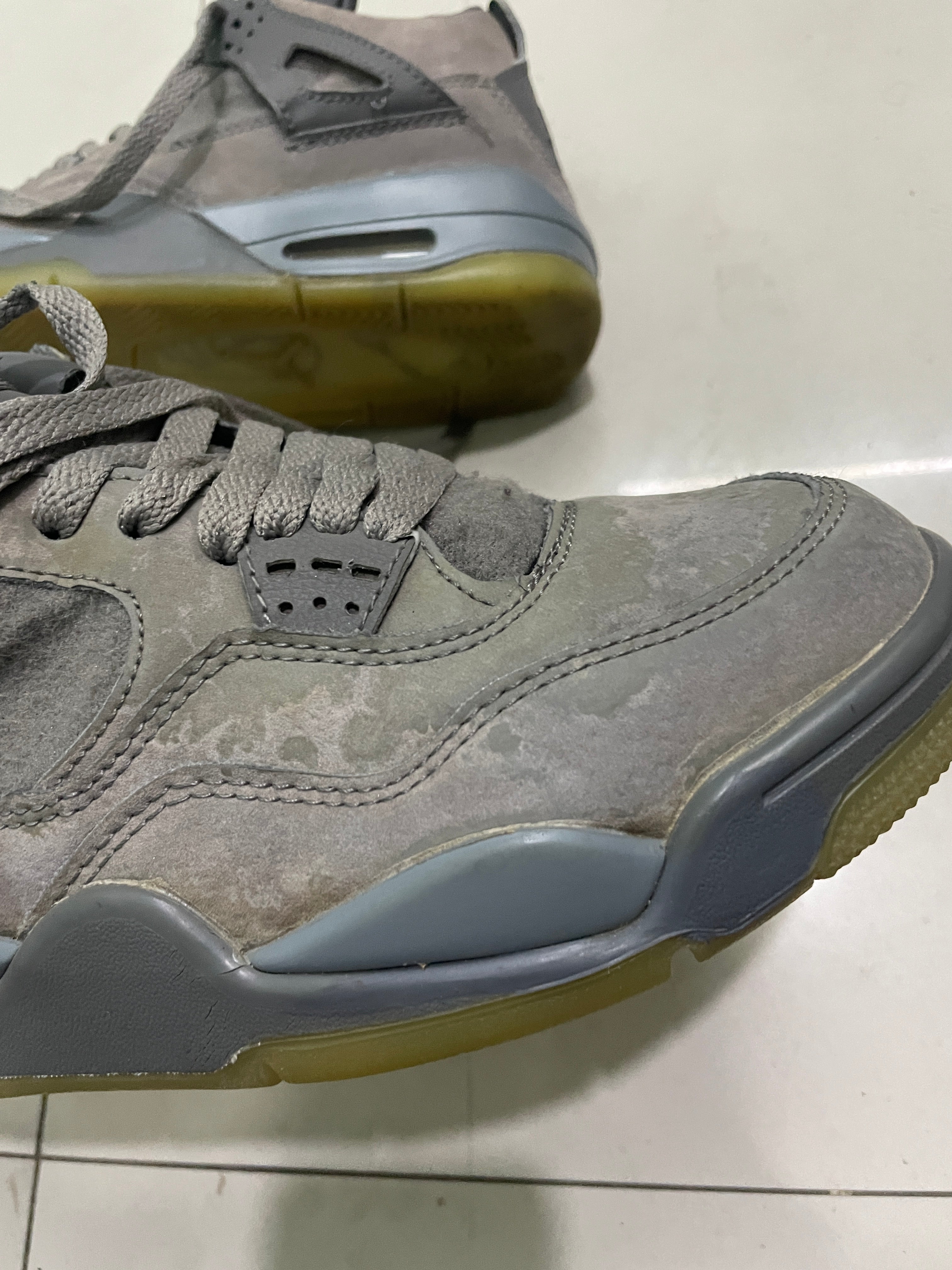 Kaws- Uk7