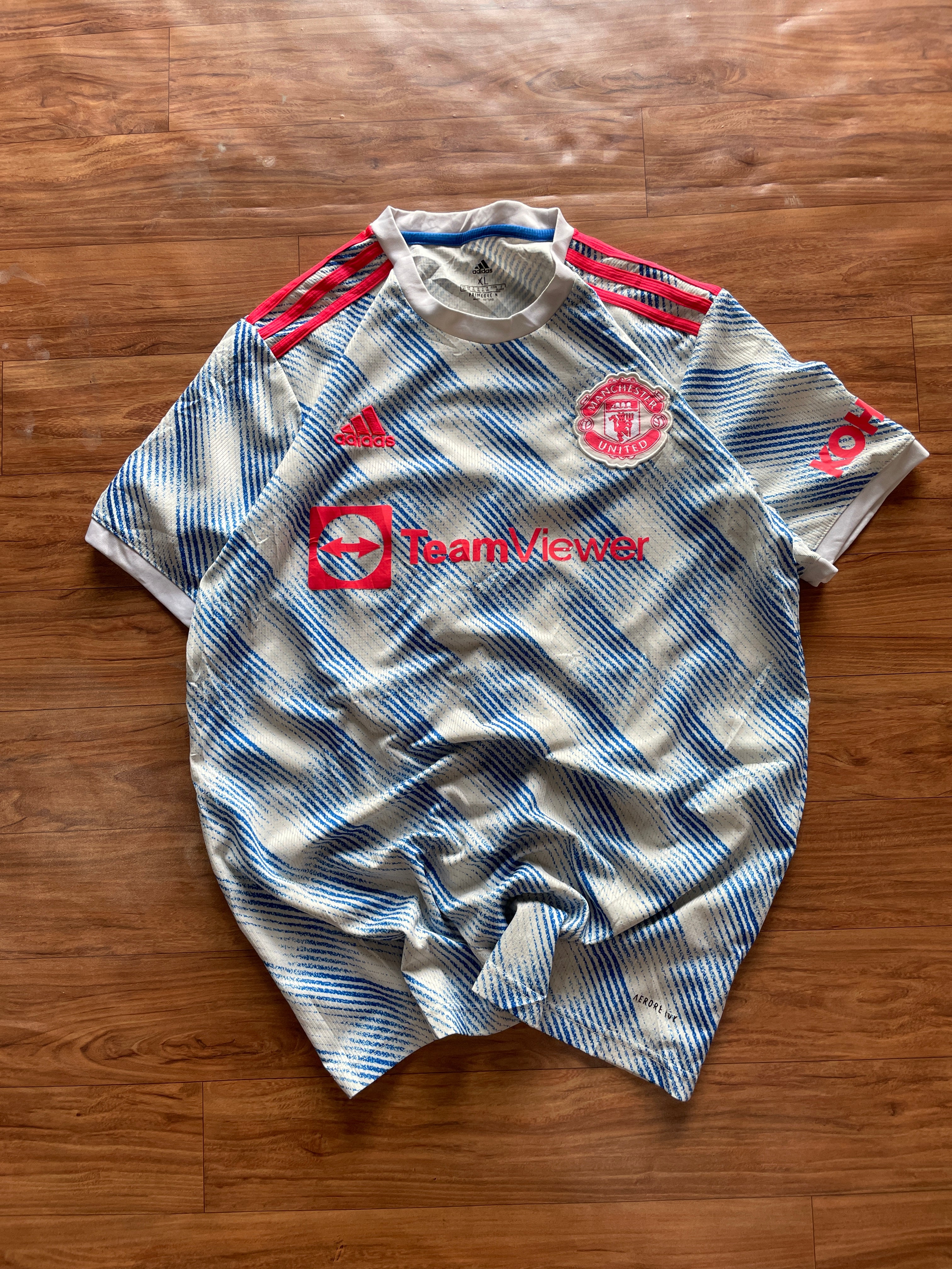 Manchester United 2021-22 away