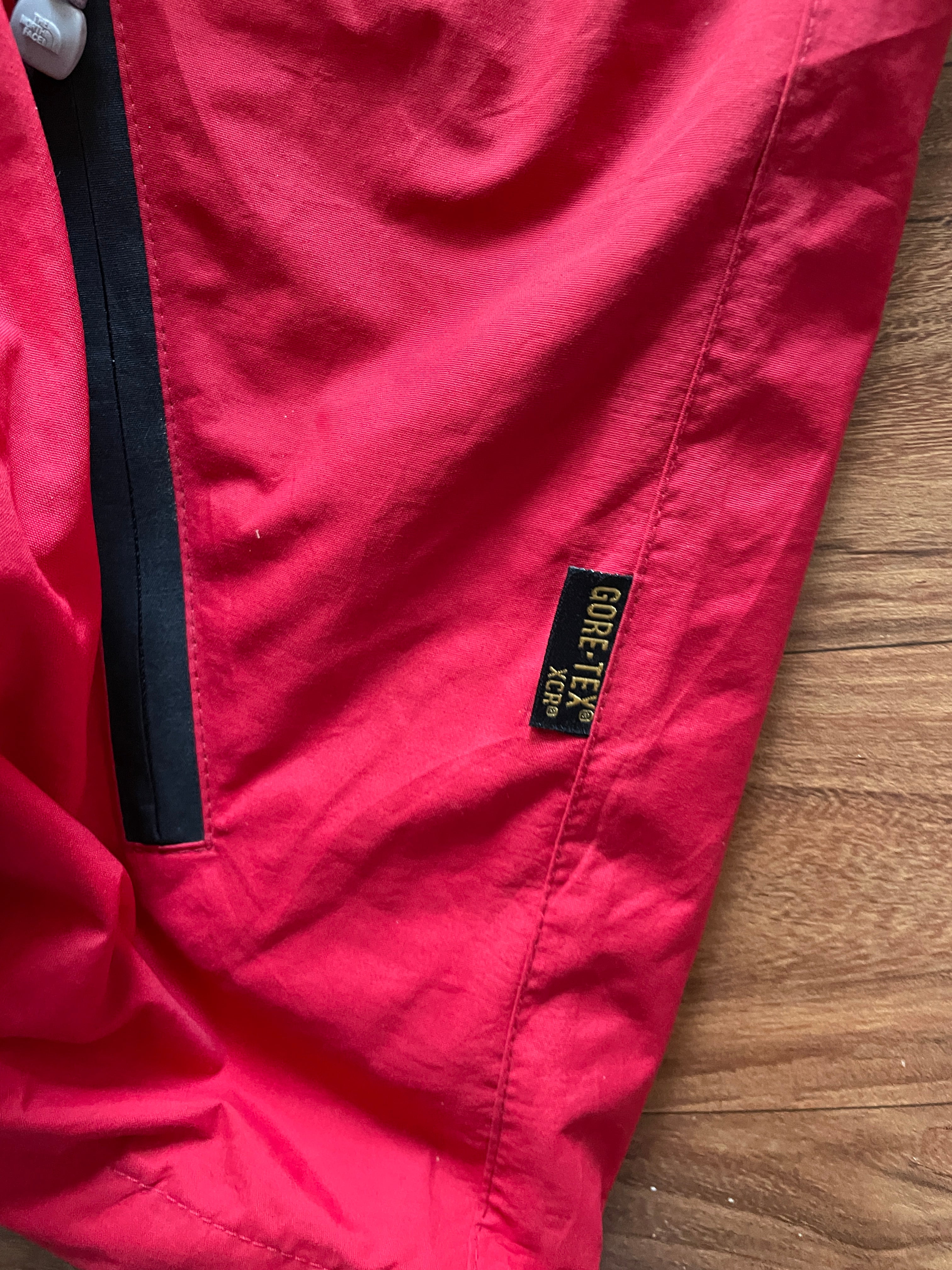 The north face (GORE-TEX HYVENT )