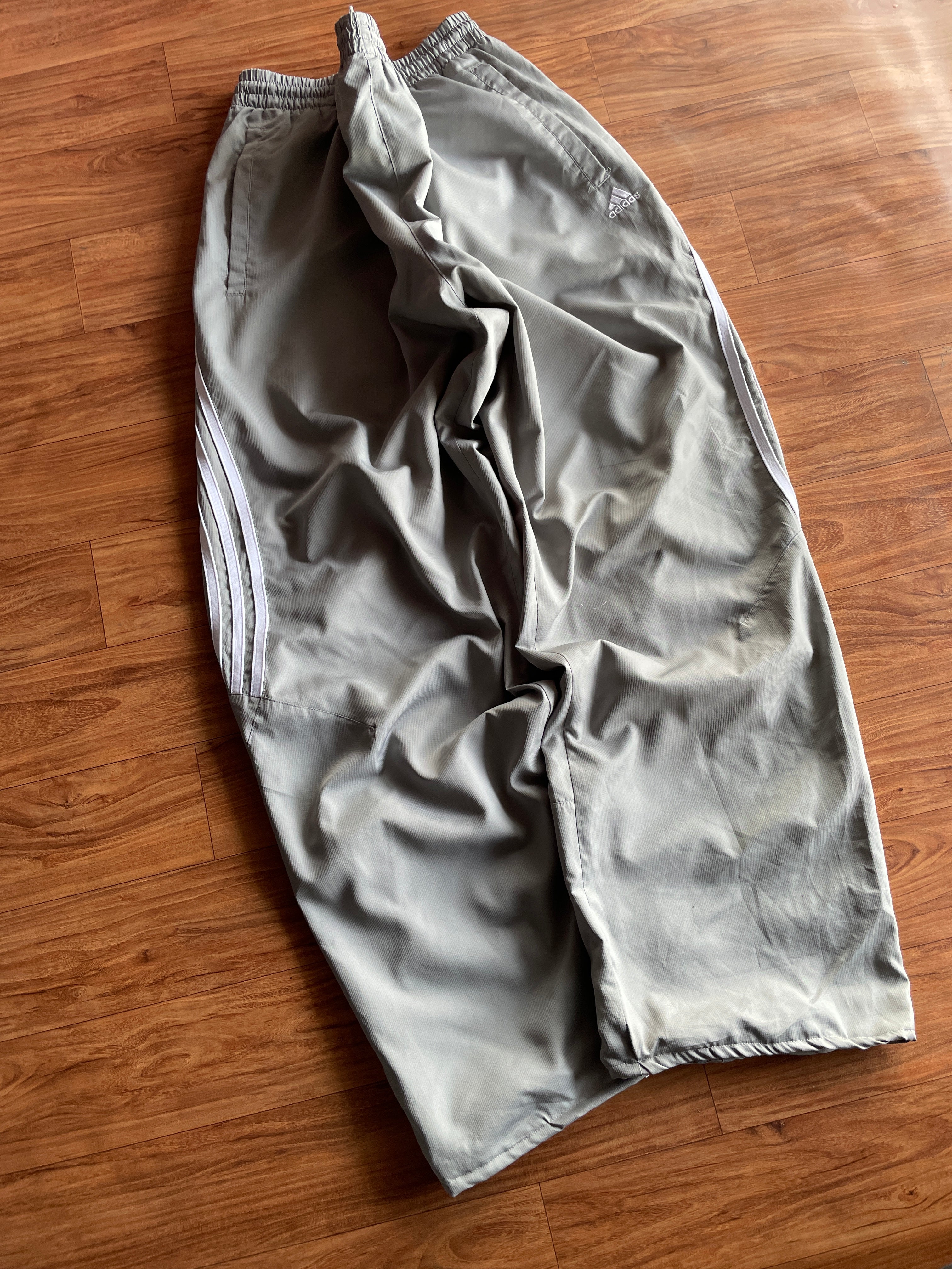 grey track(W34-36 L40)