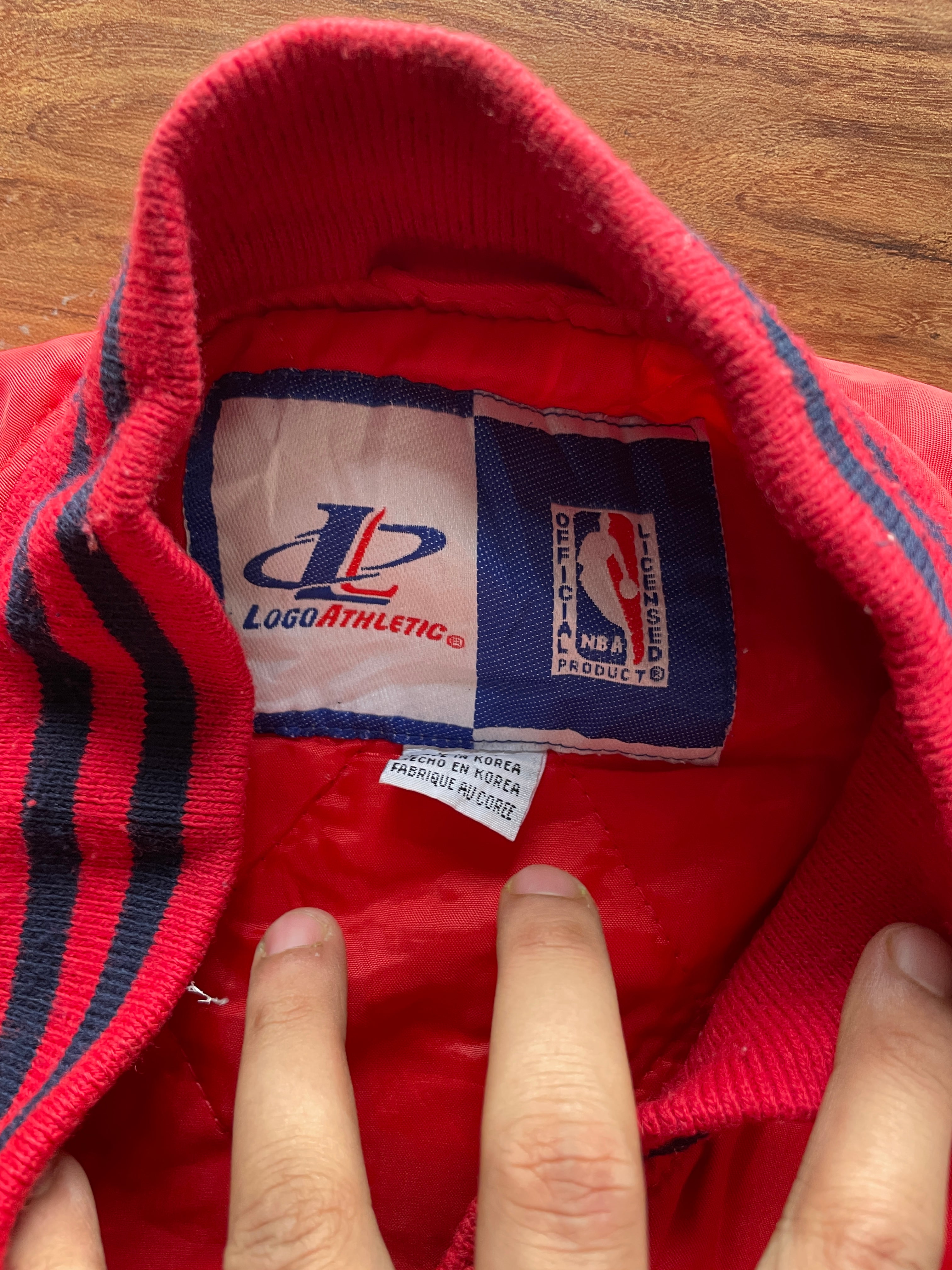 vintage  90s Logo Athletic Chicago Bulls NBA (super rare)