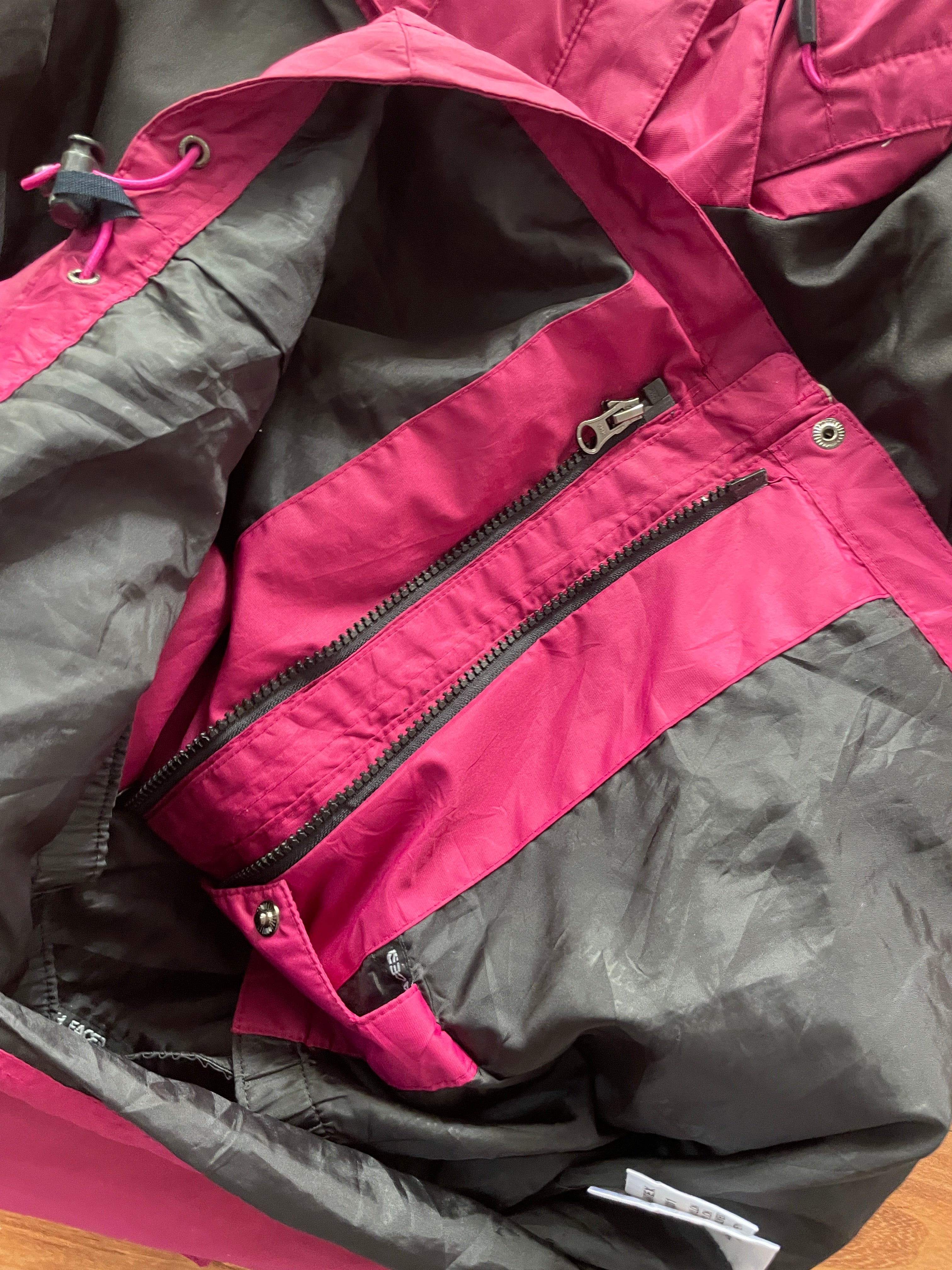 The north face (GORE-TEX XCR)