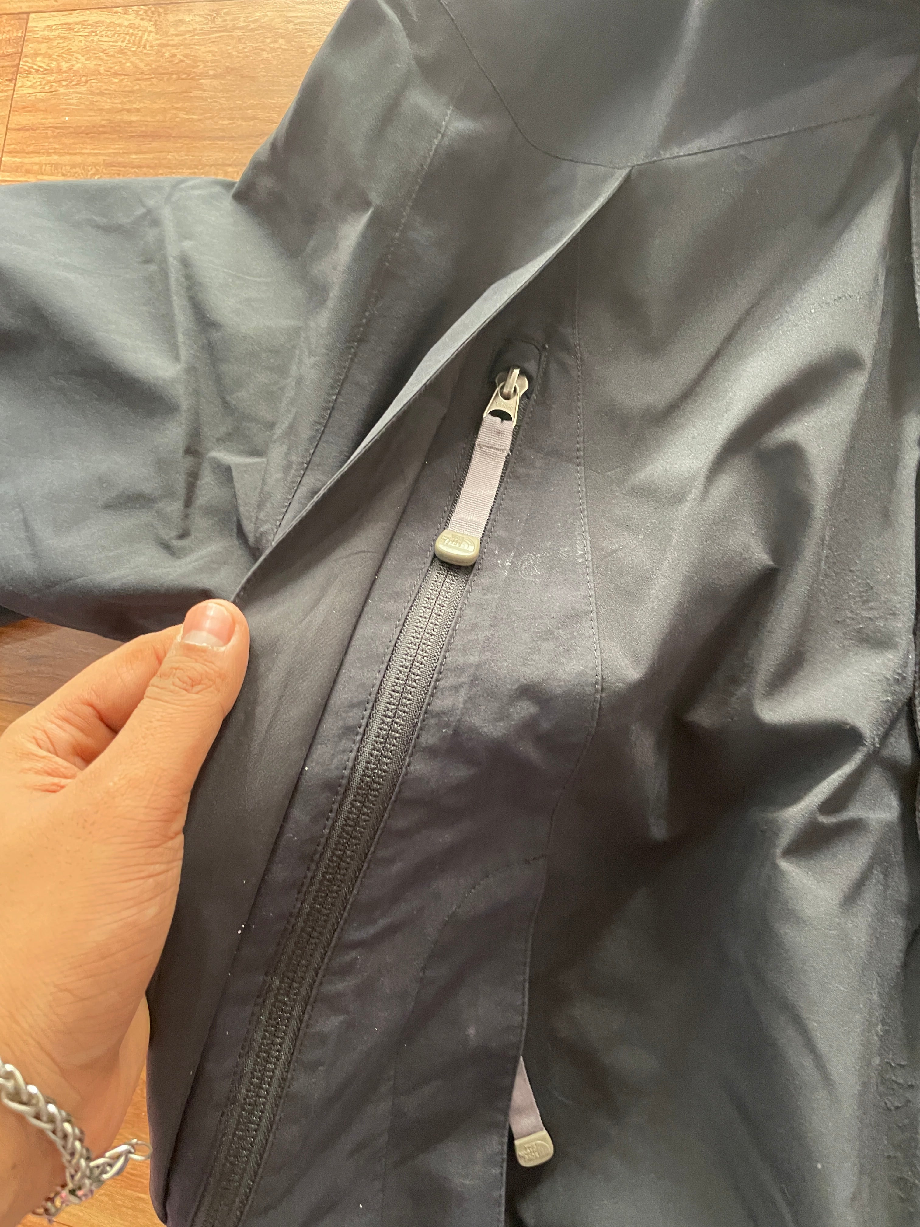 The north face heavy jacket  (gore-tex )