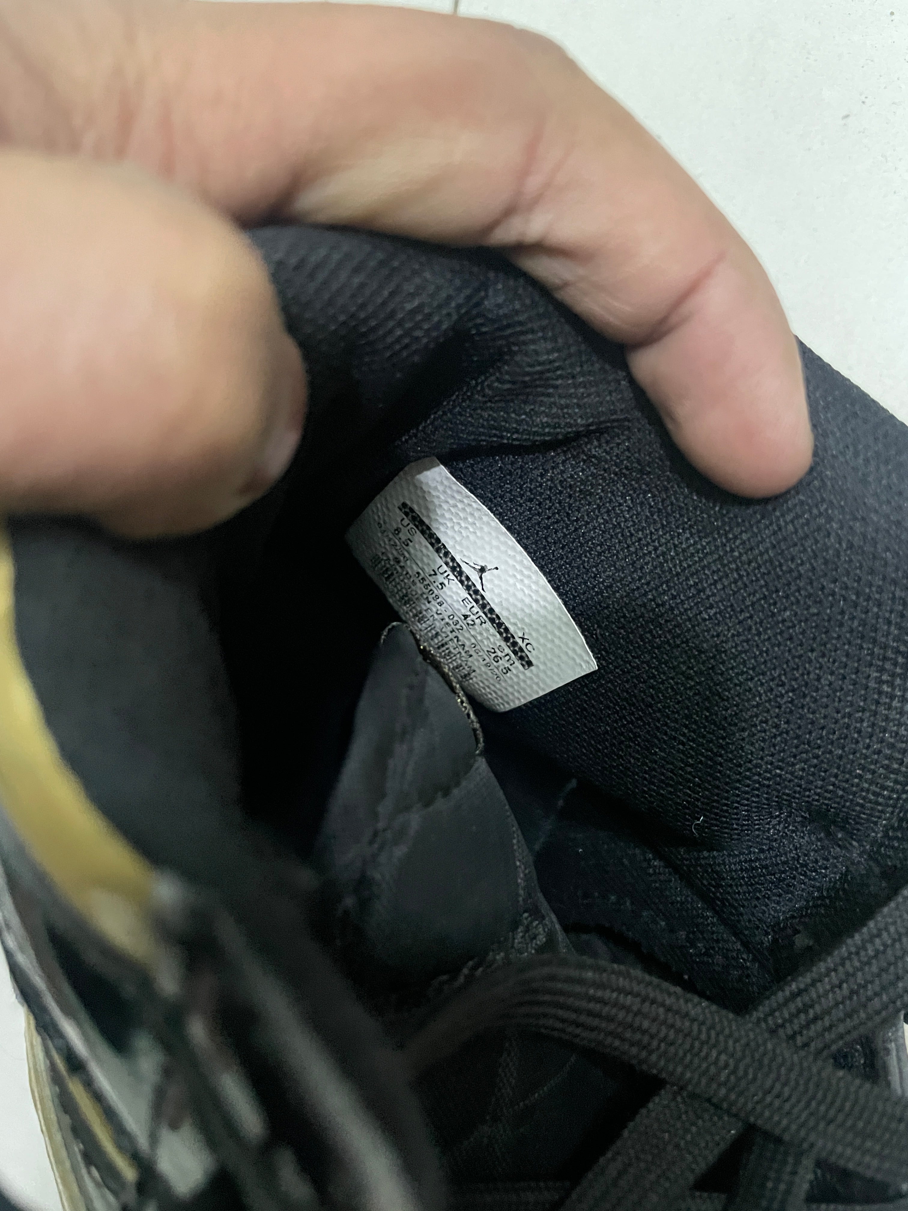 Retro 1 uk-7.5