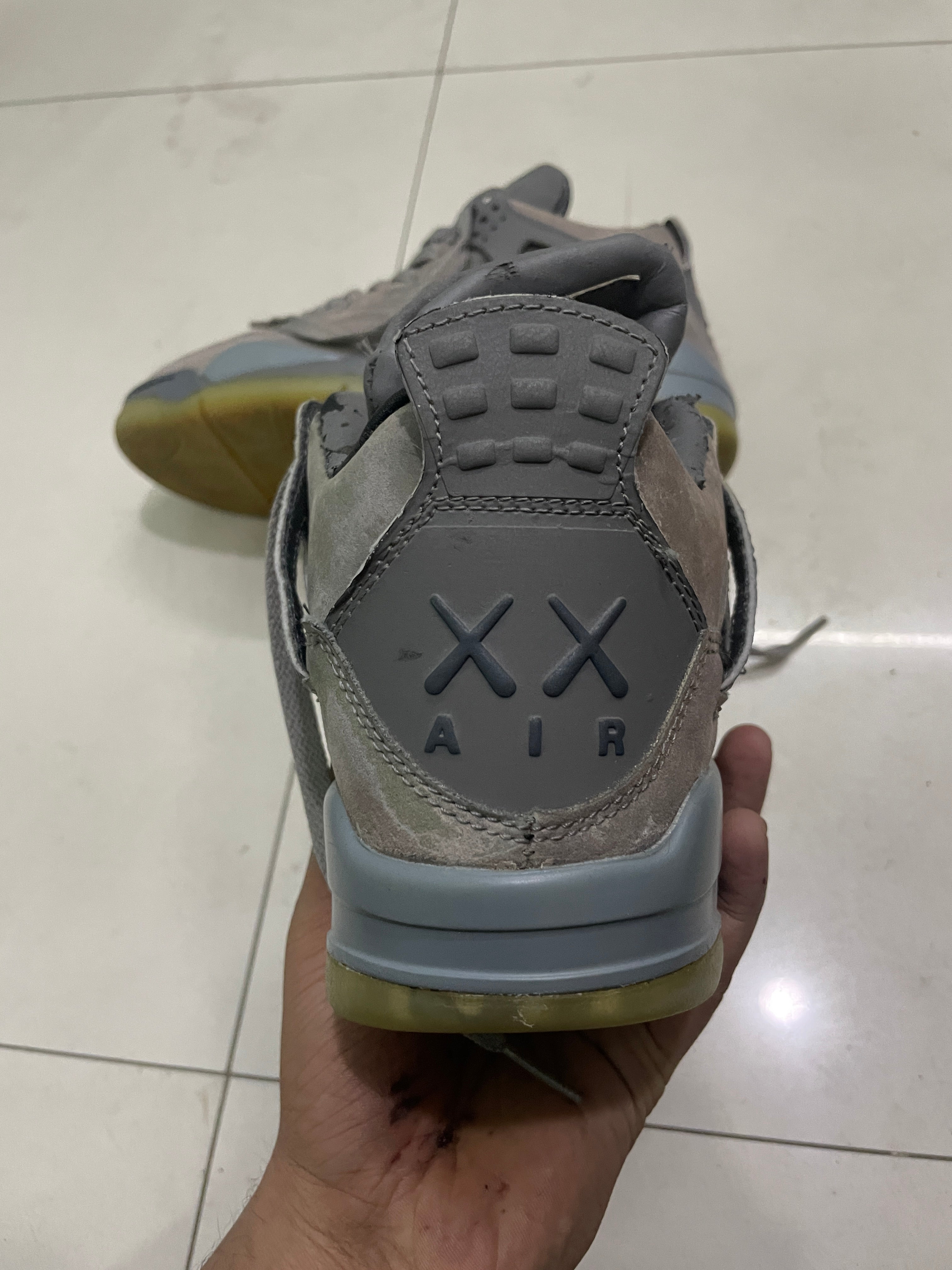 Kaws- Uk7