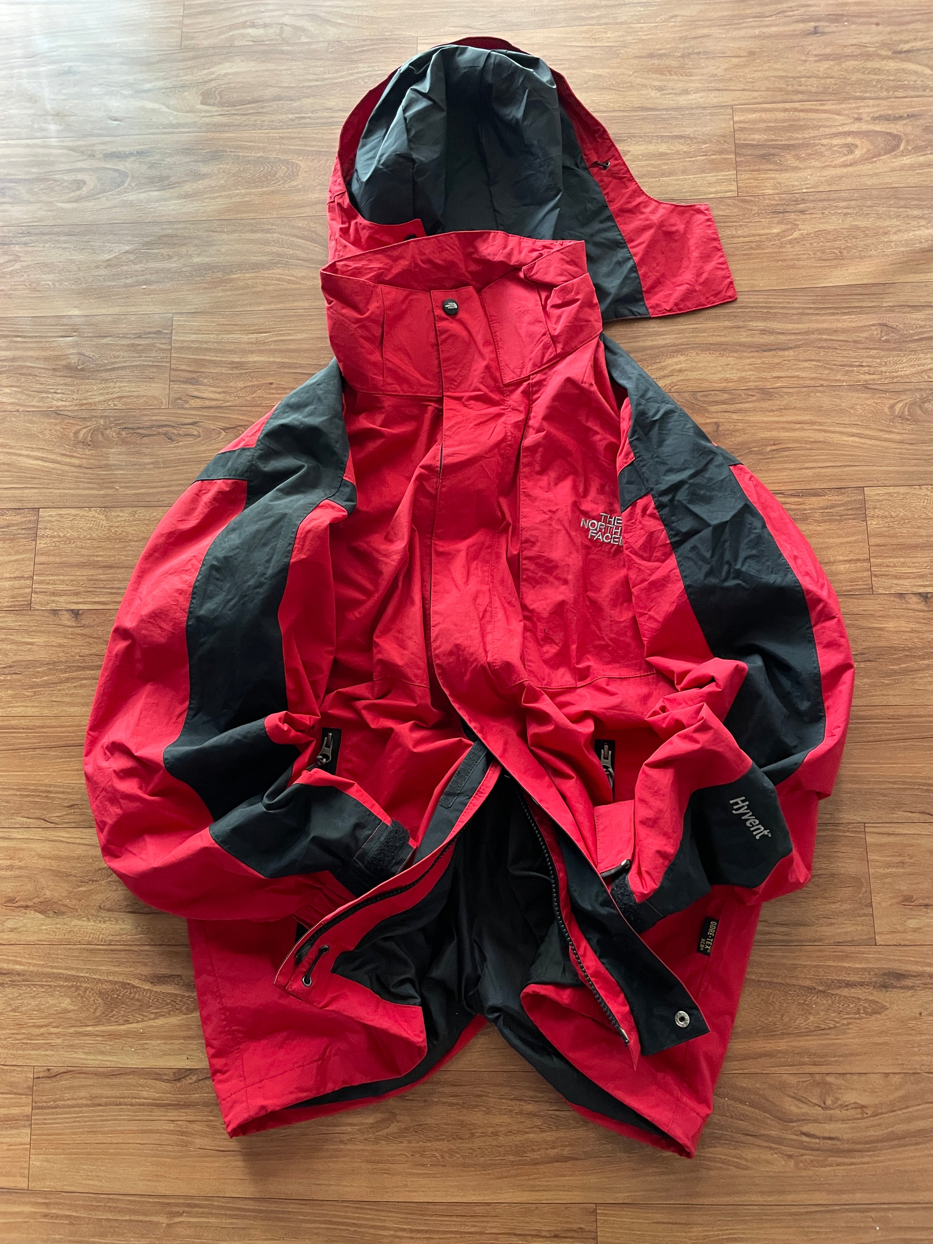 The north face (GORE-TEX HYVENT )