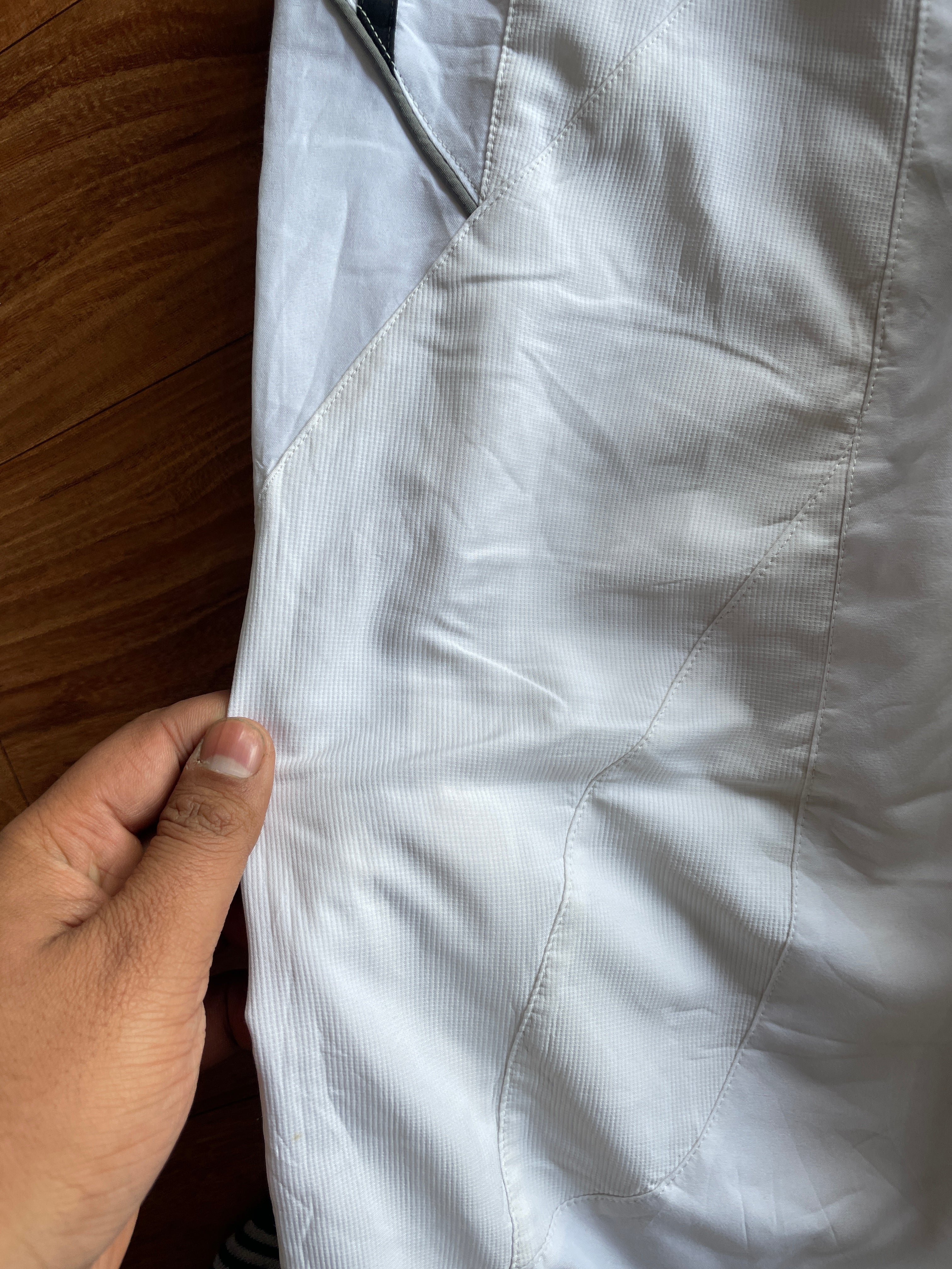 white 3 stripe(W32-34 L39)