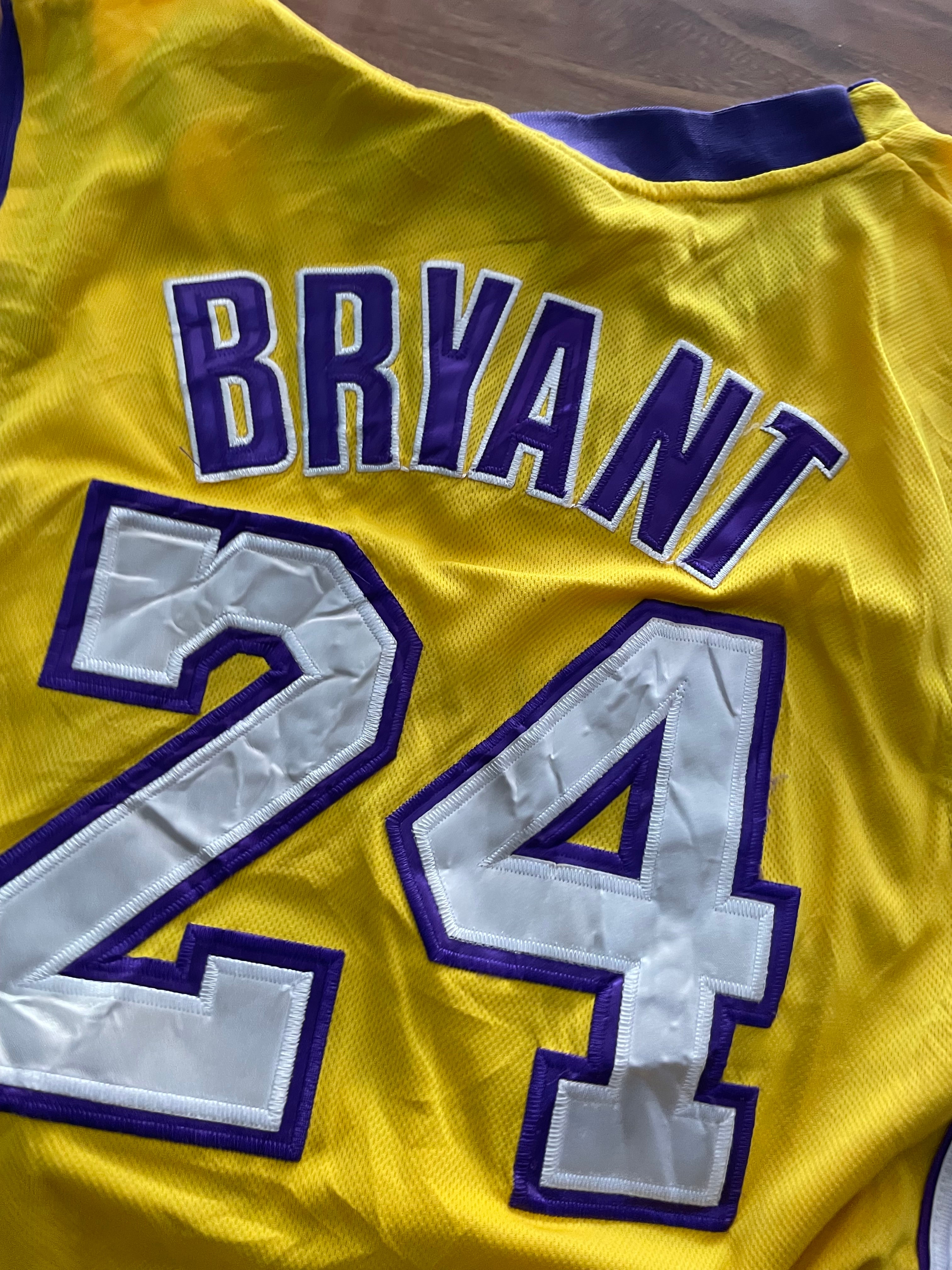 Lakers #24 Bryant (super rare )