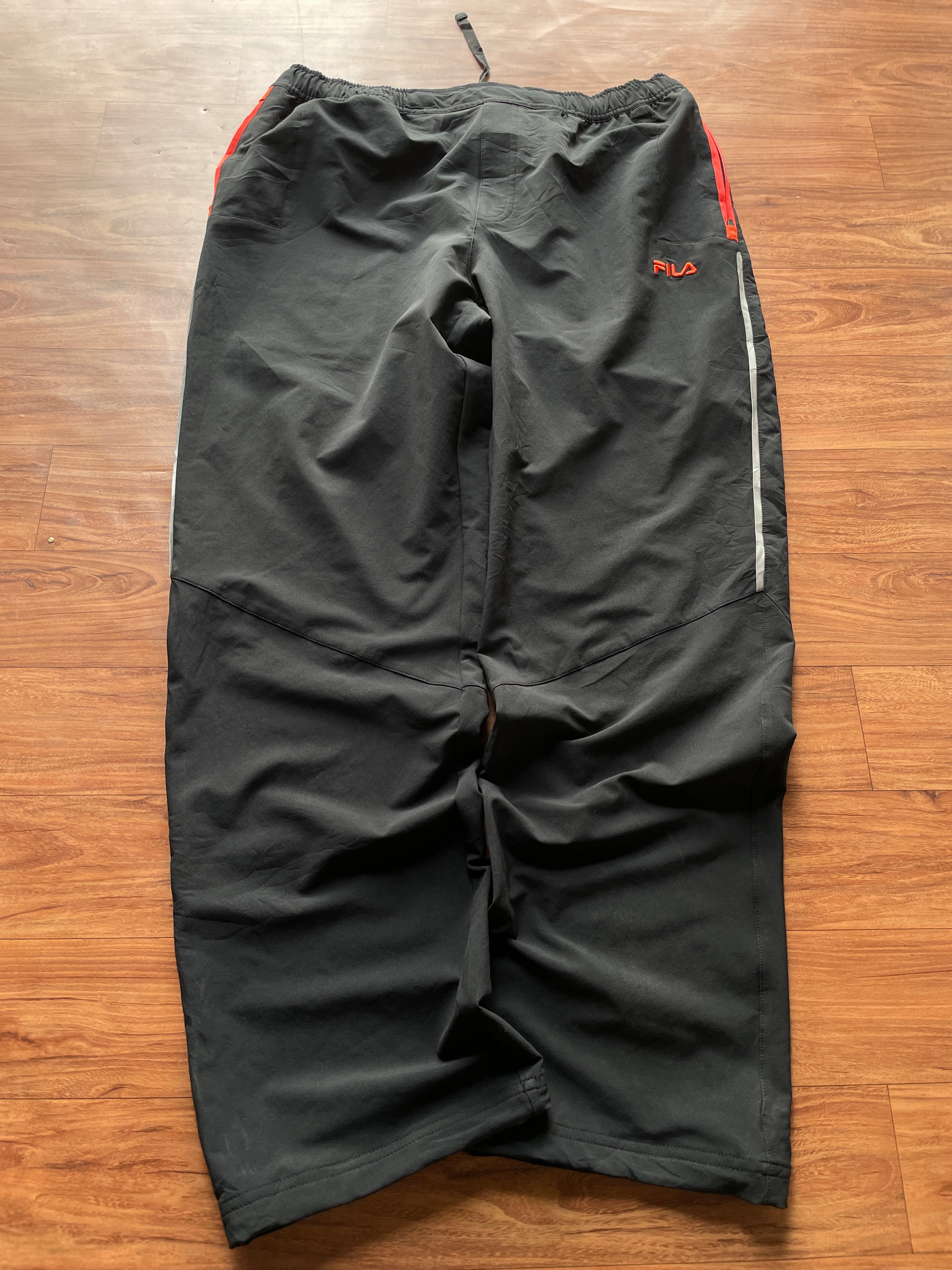 Fila track