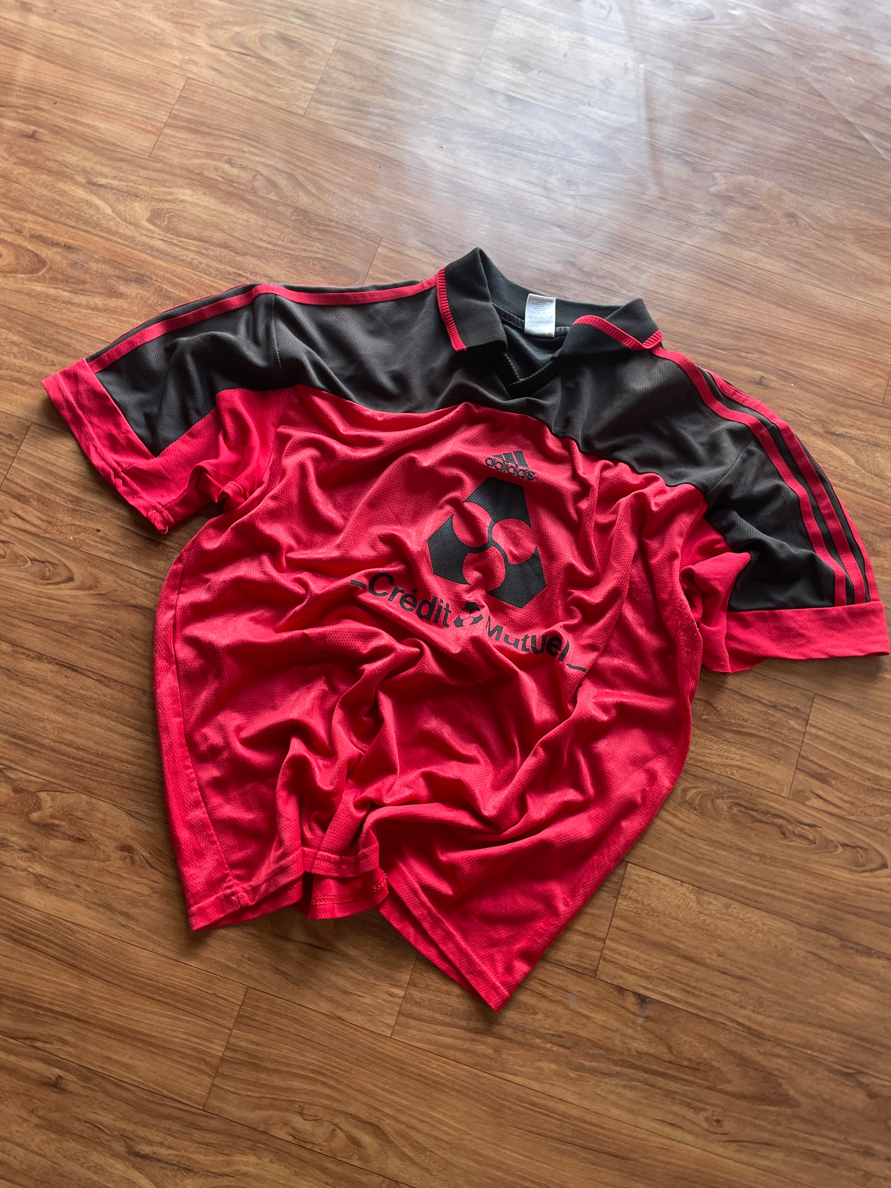 Vintage adidas tee
