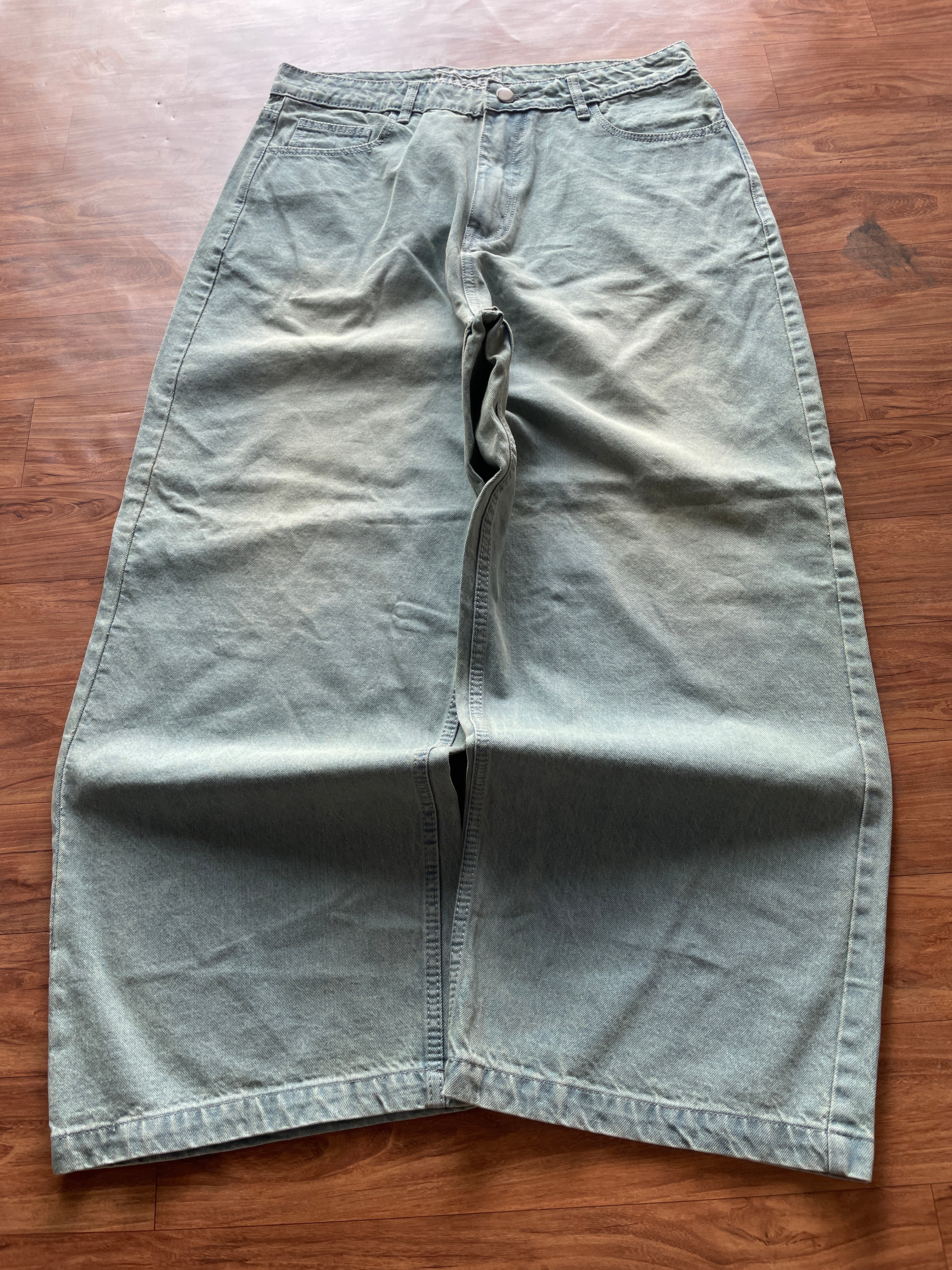 Real baggy low rise jeans