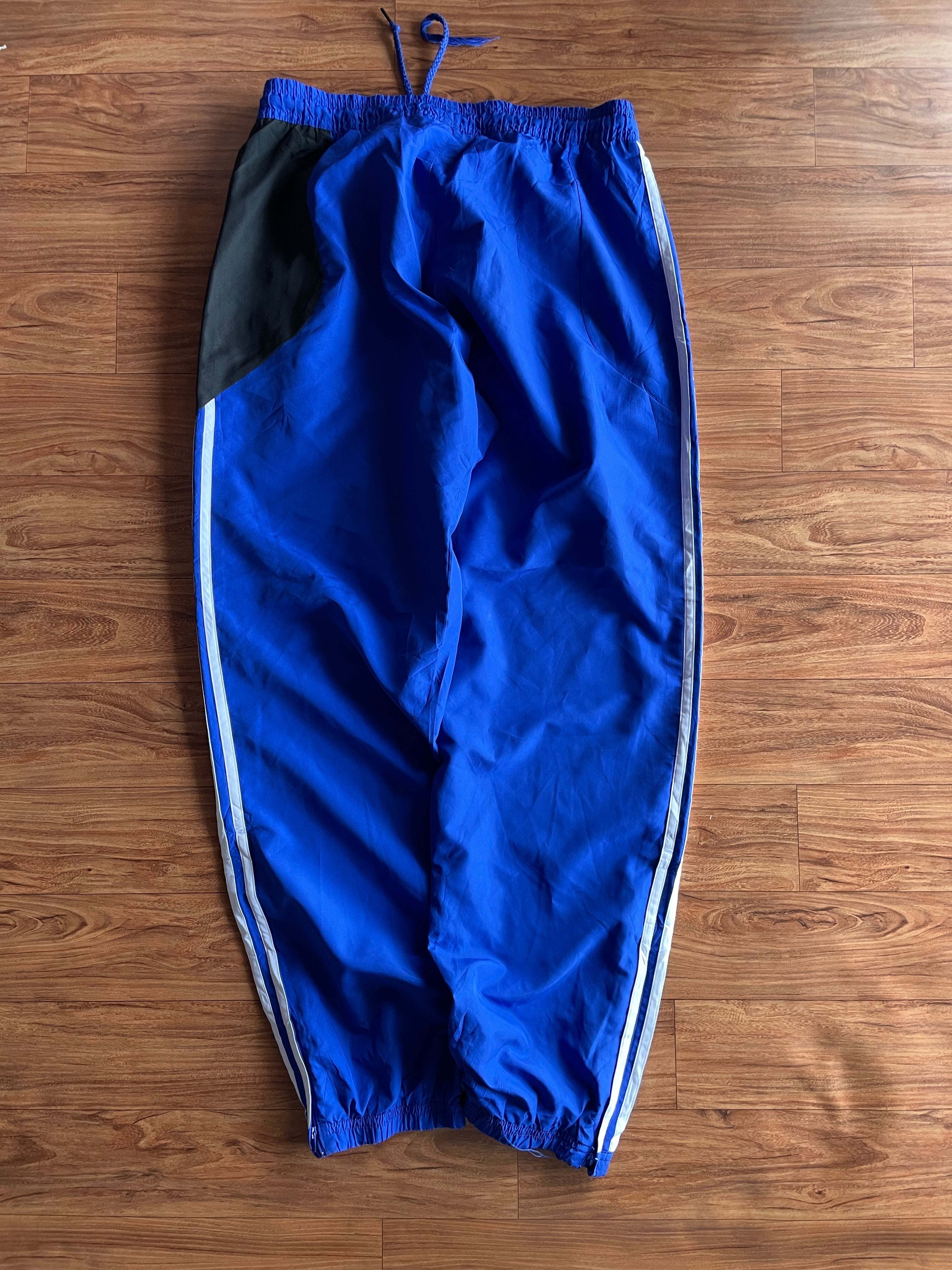3 stripe (W30-33 L40)