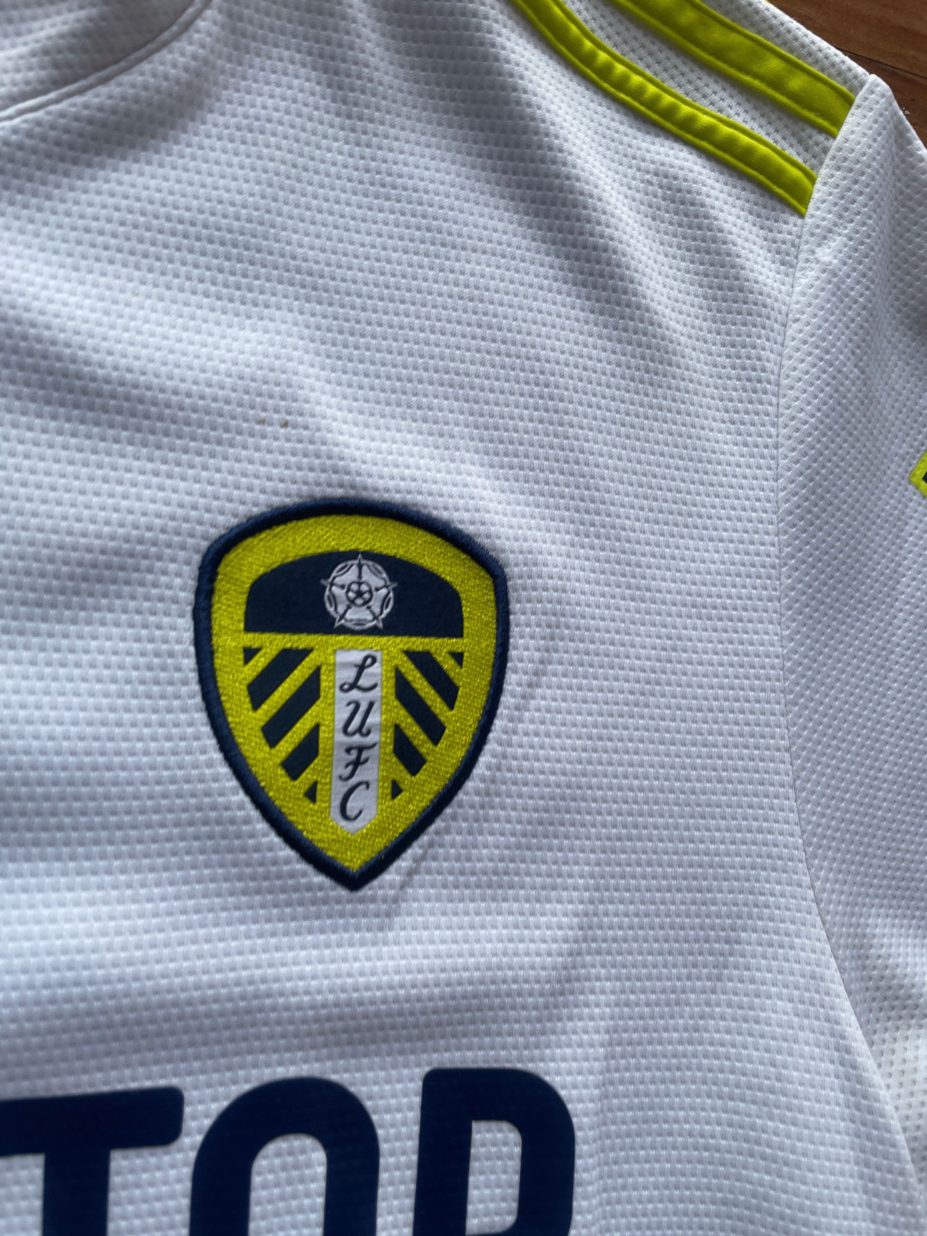 2021-2022 Leeds United home