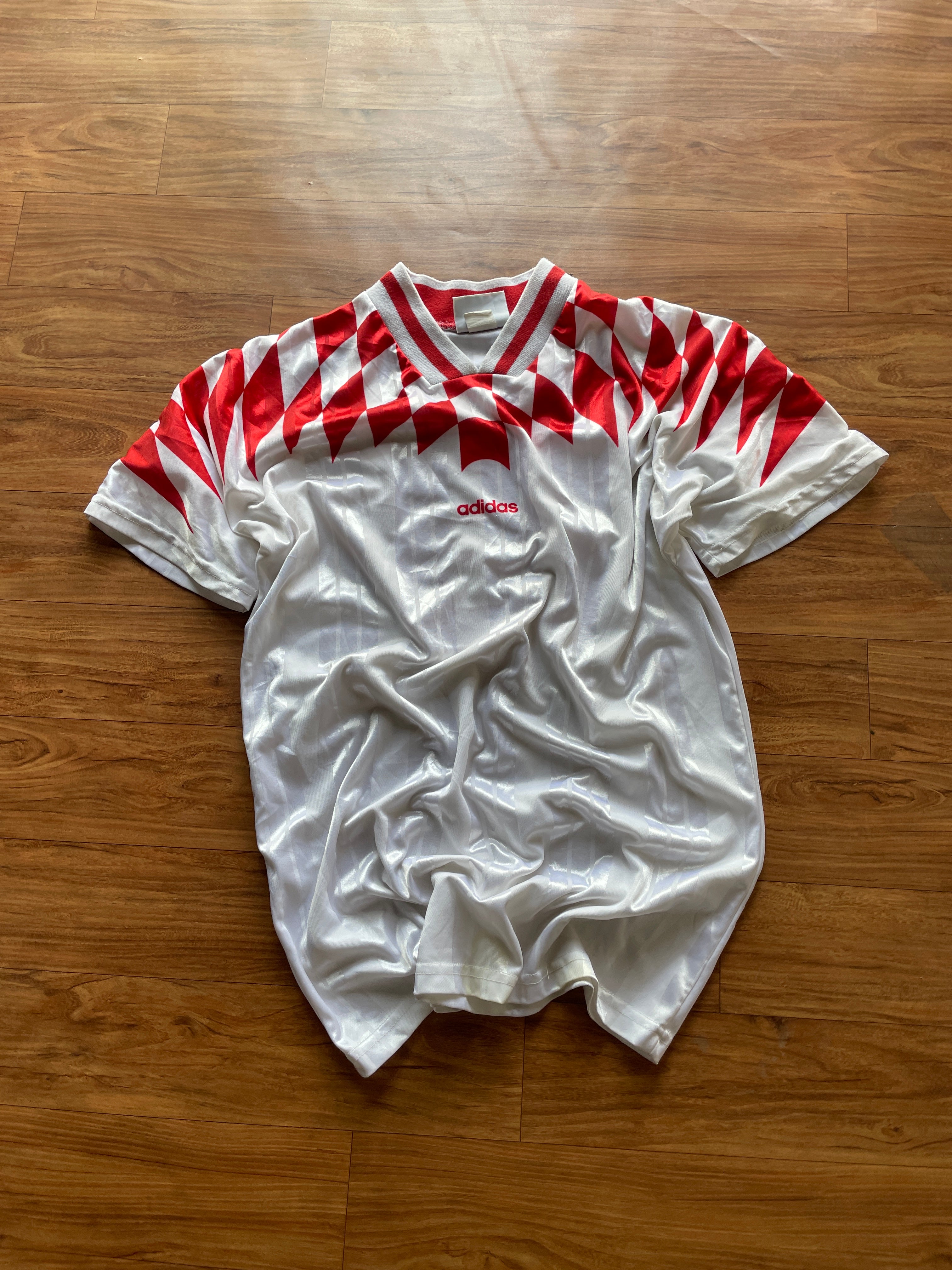 Adidas 1994-1996 template football