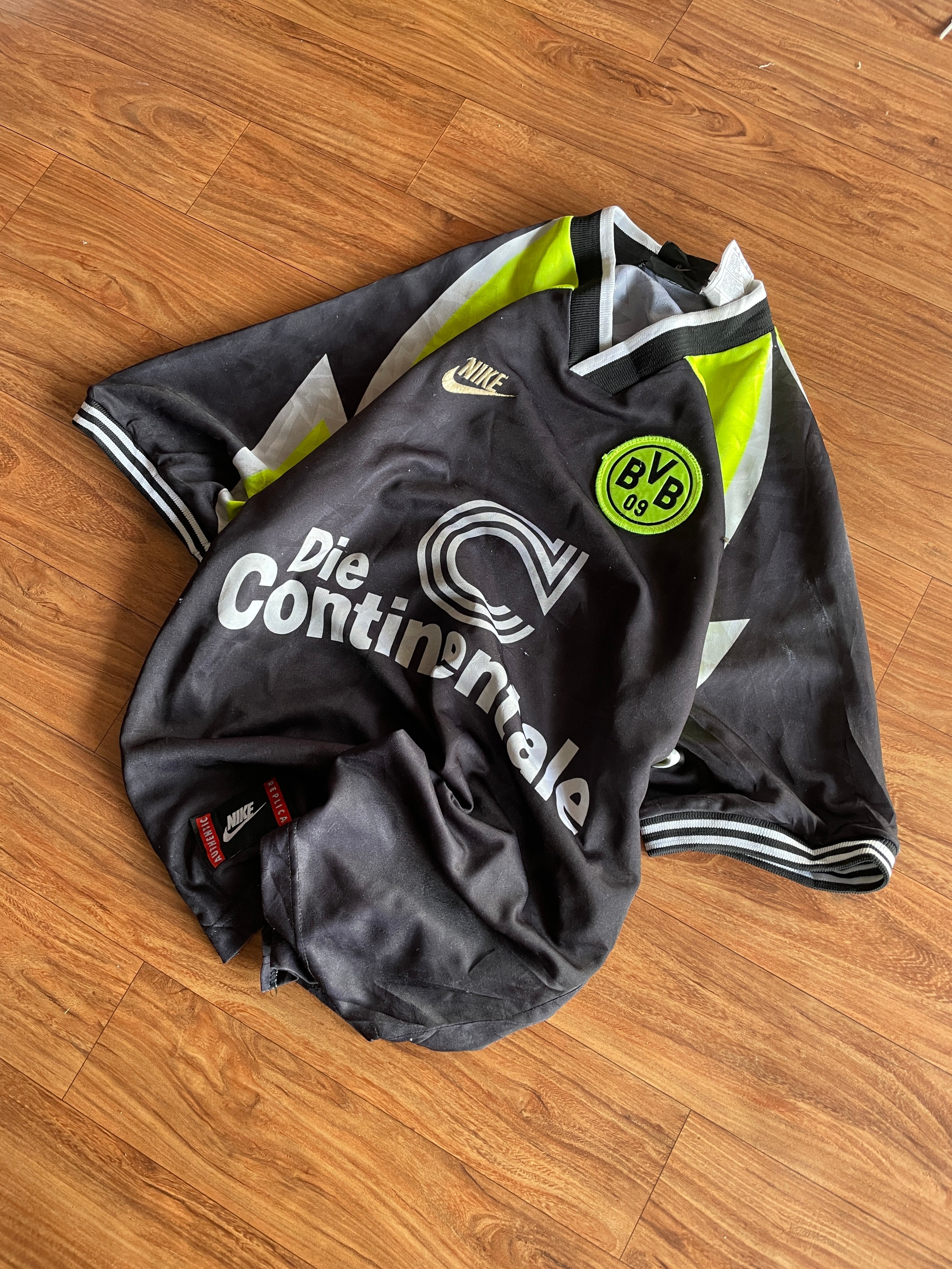 DORTMUND 1995 1996 JERSEY