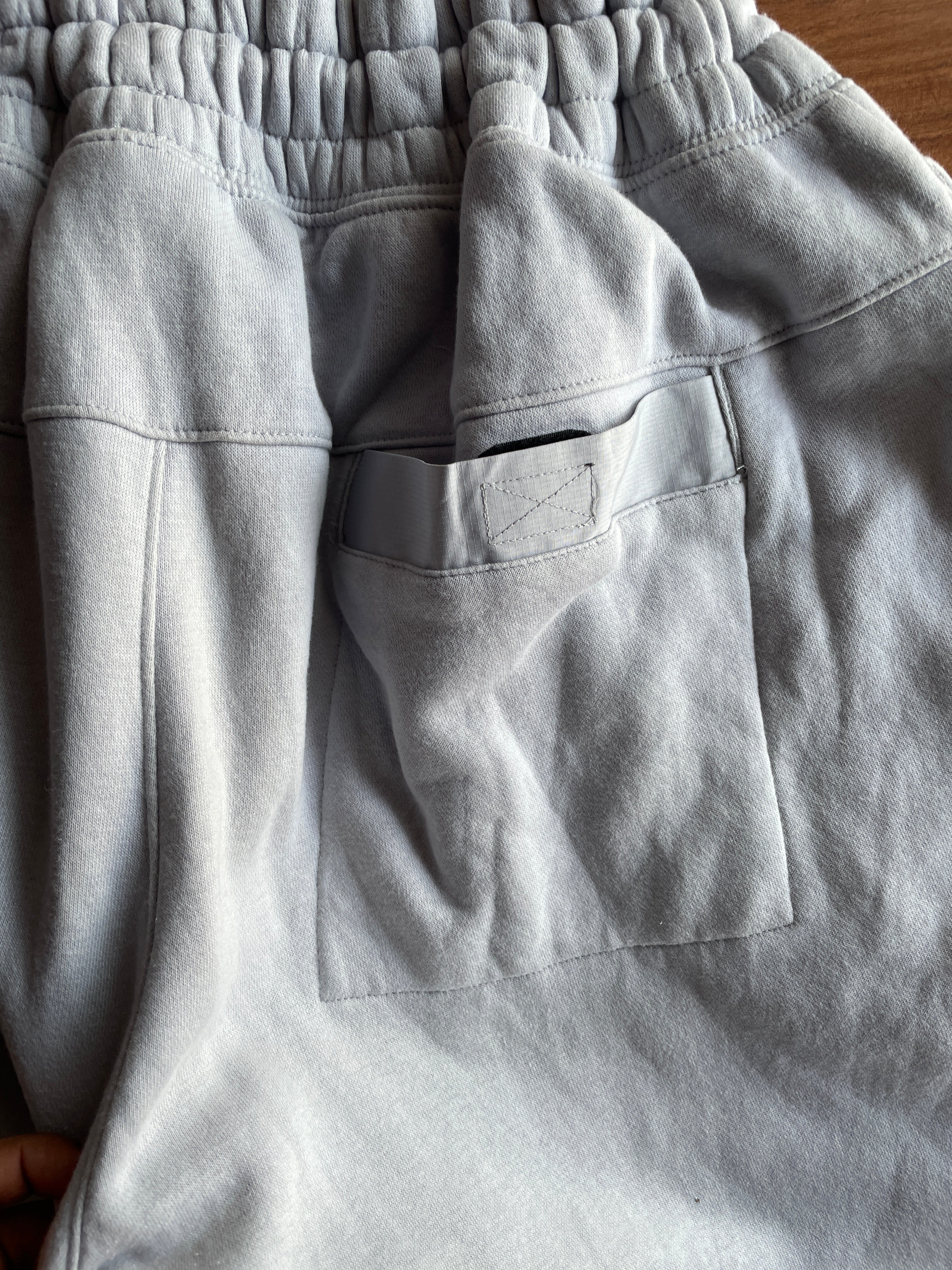 sweatpant