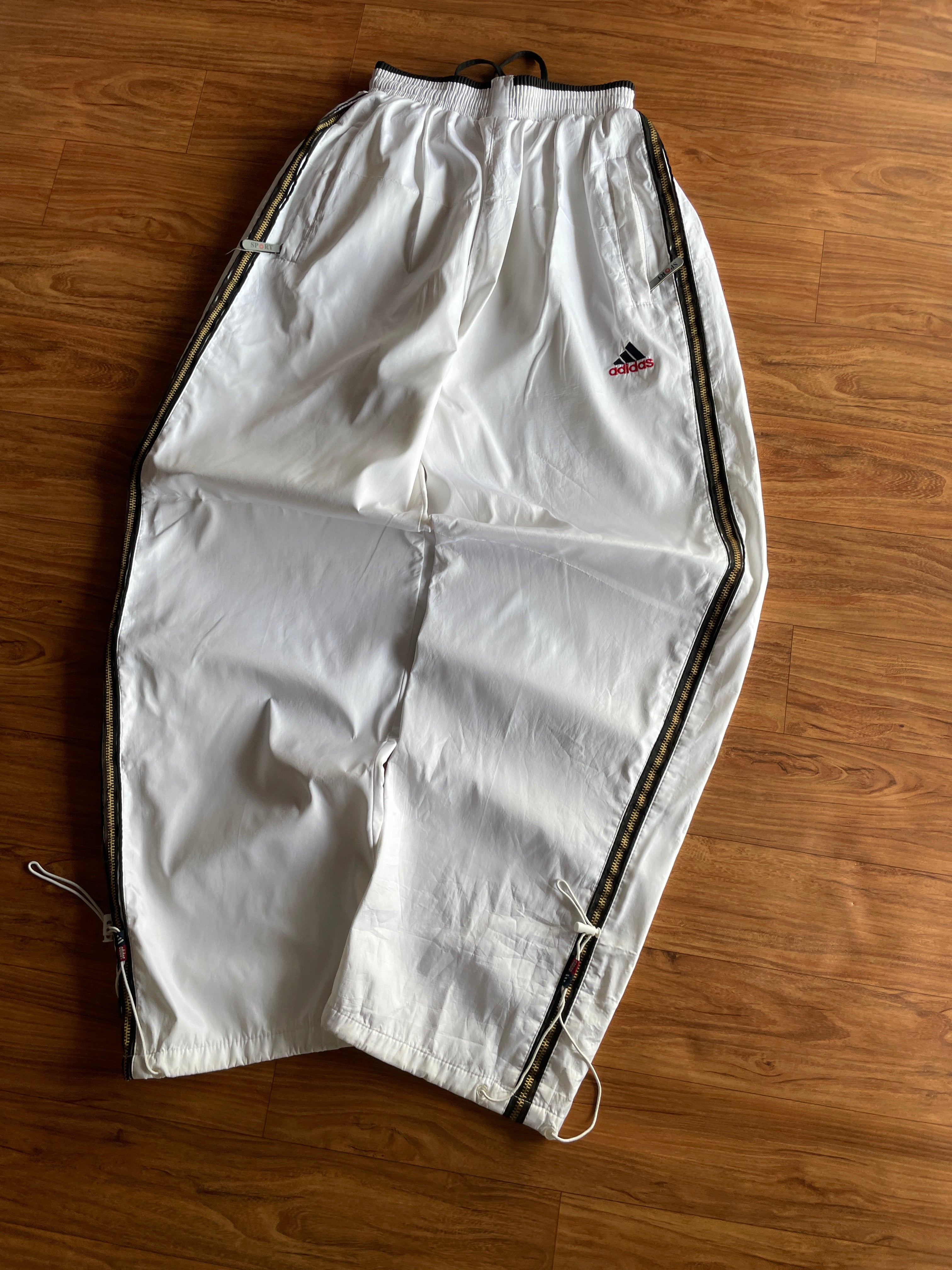 Vintage white (W24-26 L40)