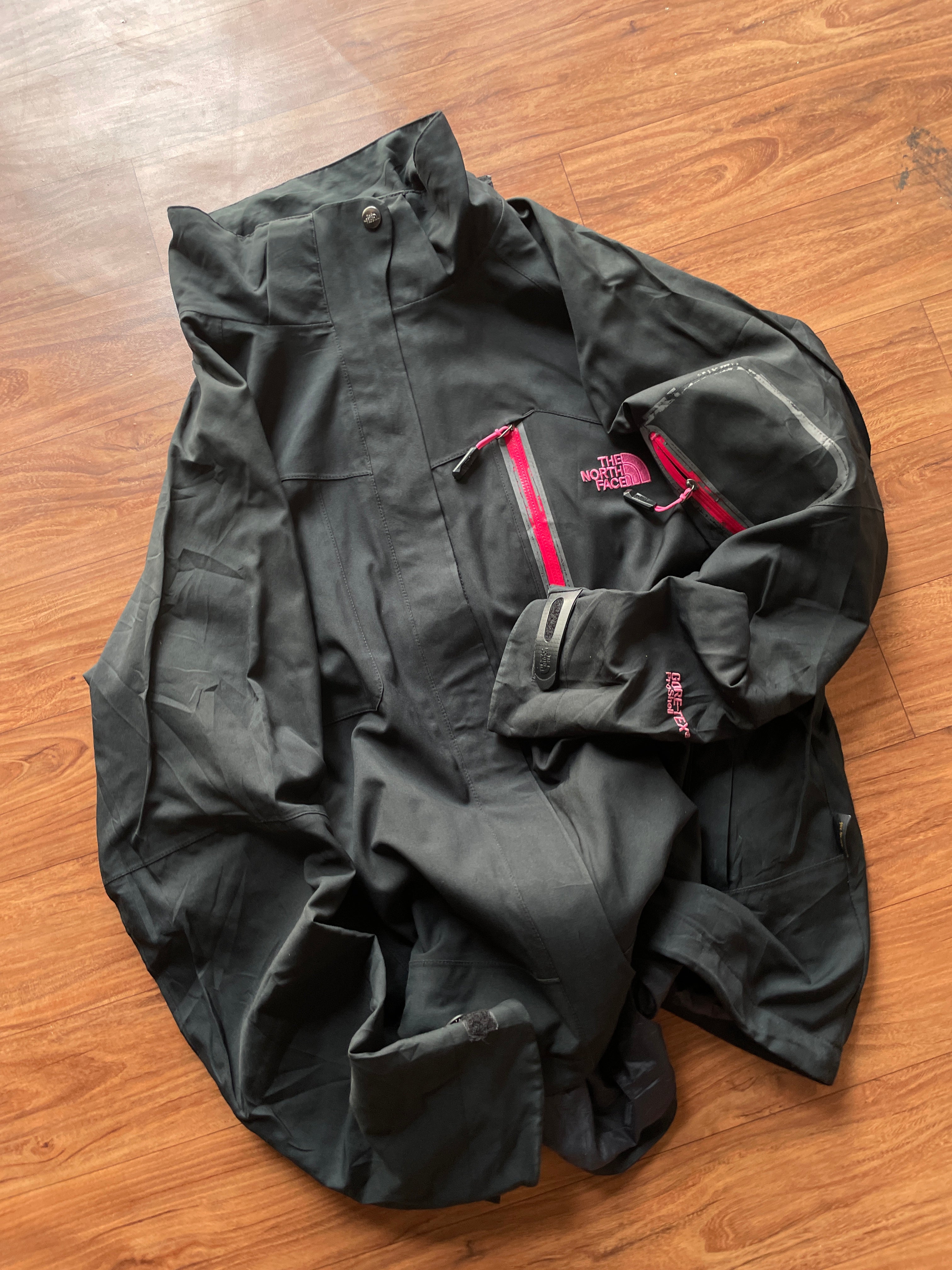 Gore-tex pro shell jacket