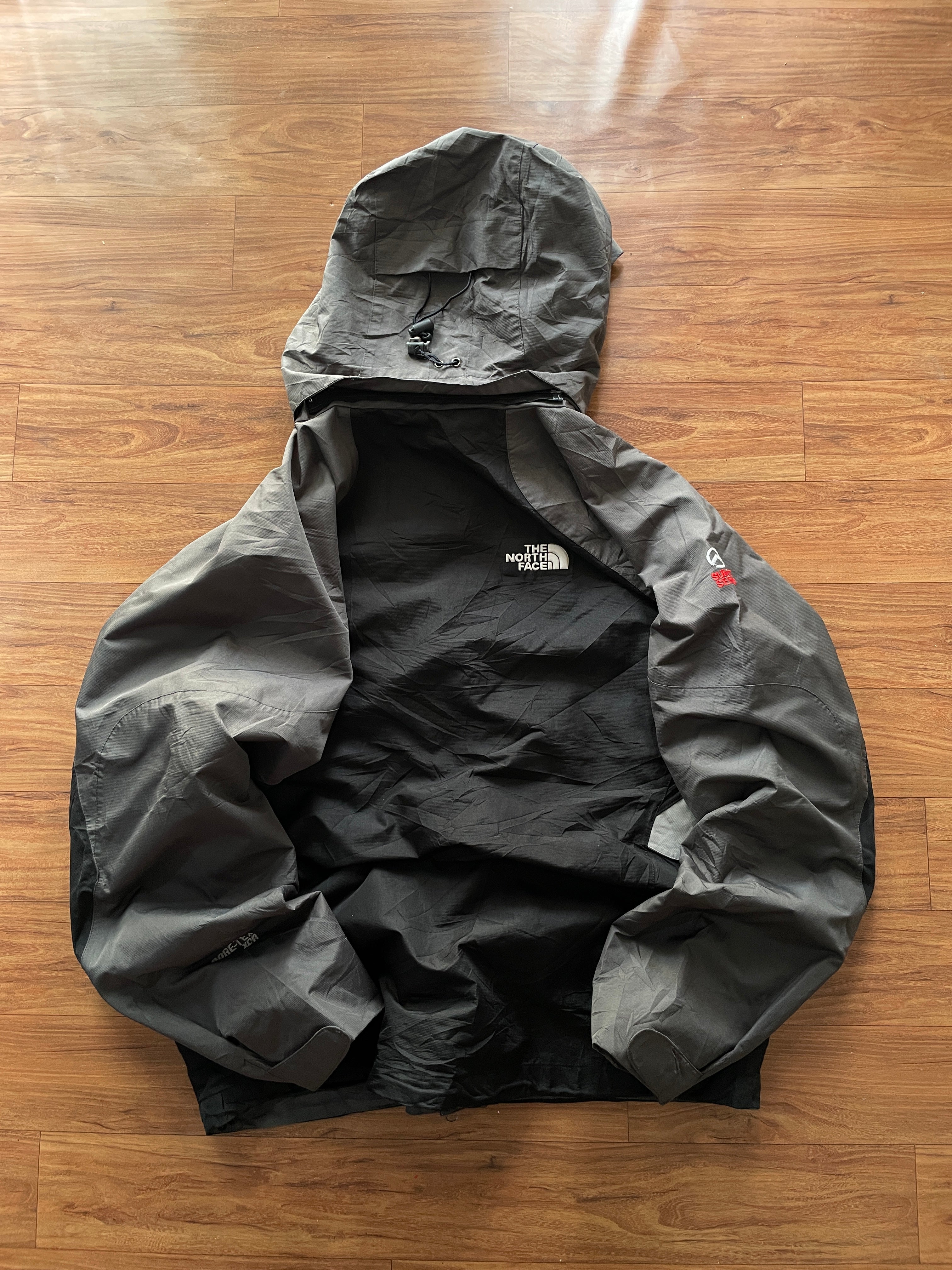 The north face (Summit series gore-tex xcr)