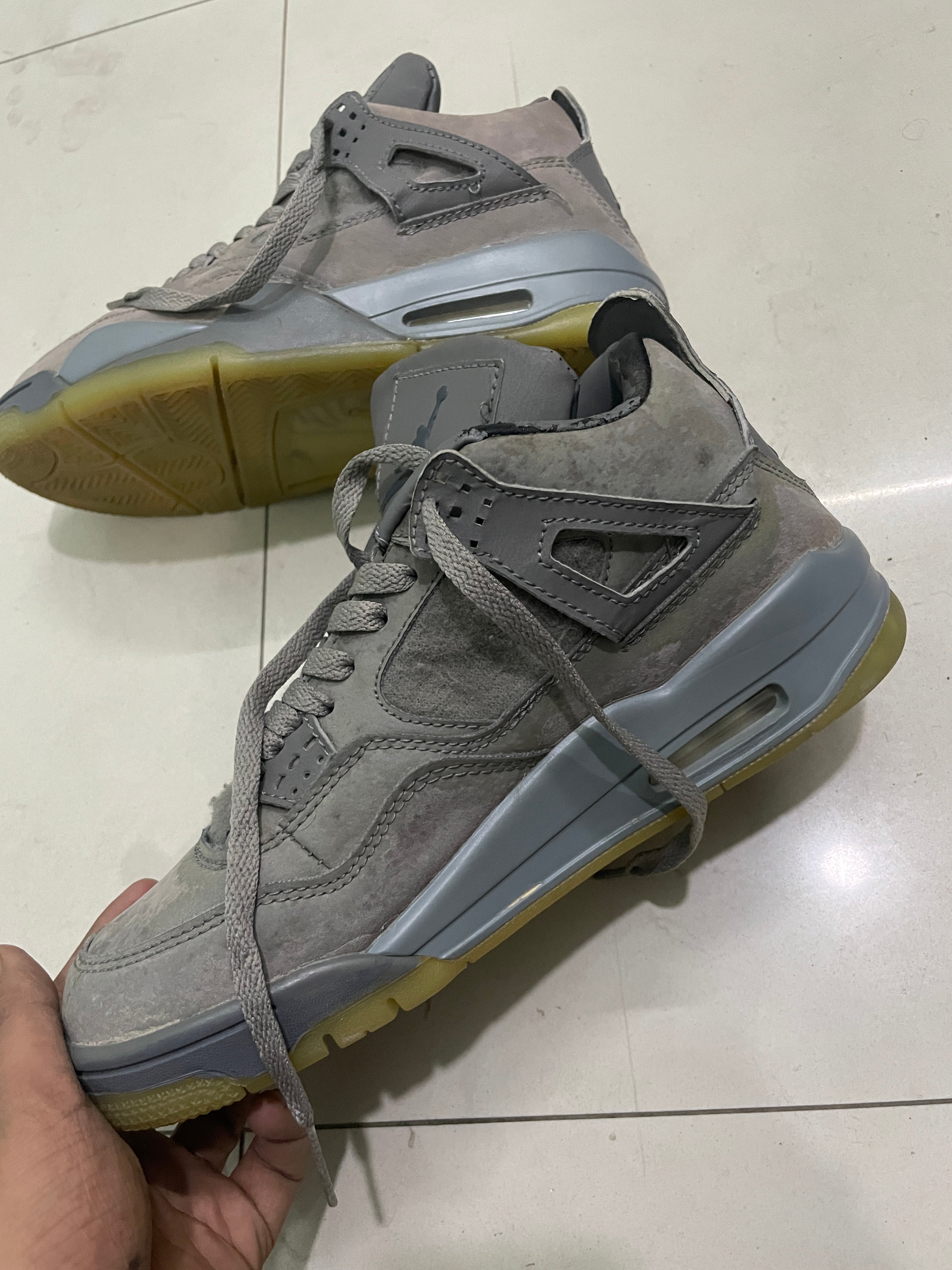Kaws- Uk7