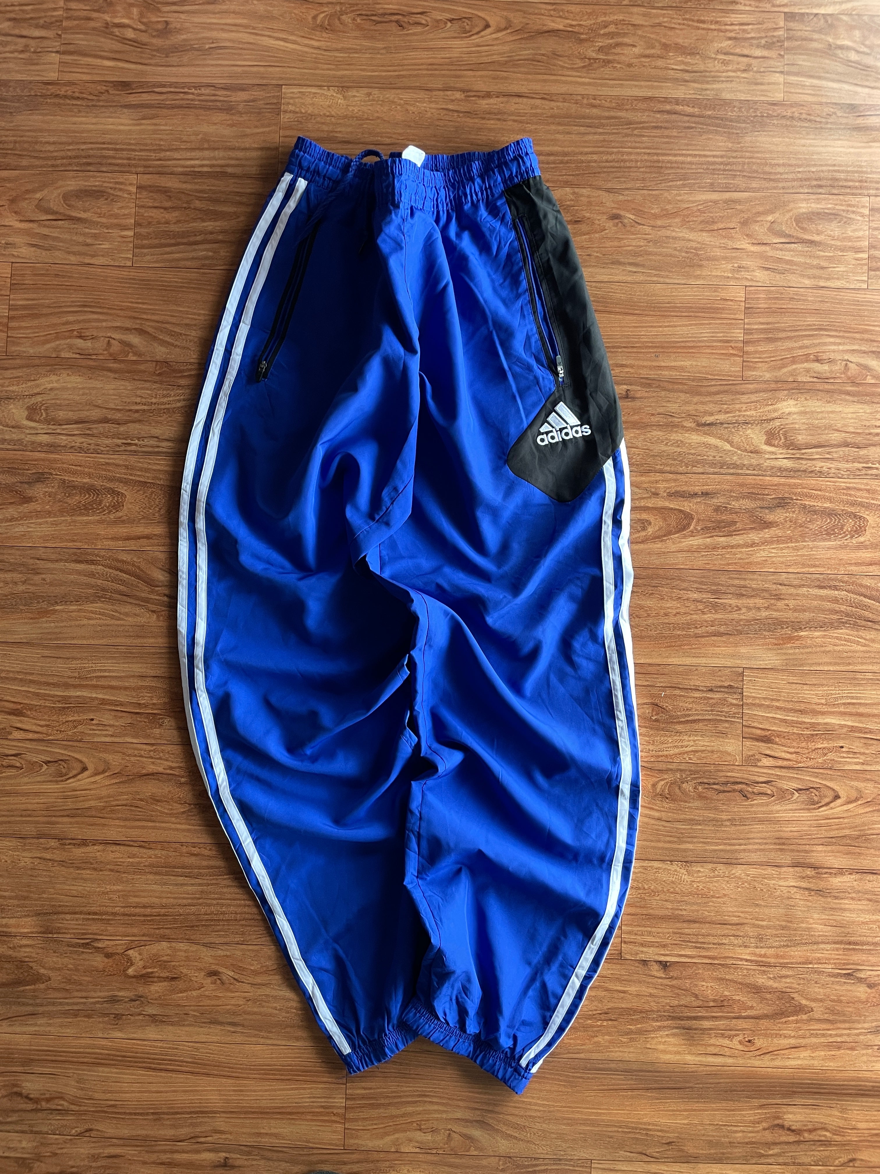 3 stripe (W30-33 L40)