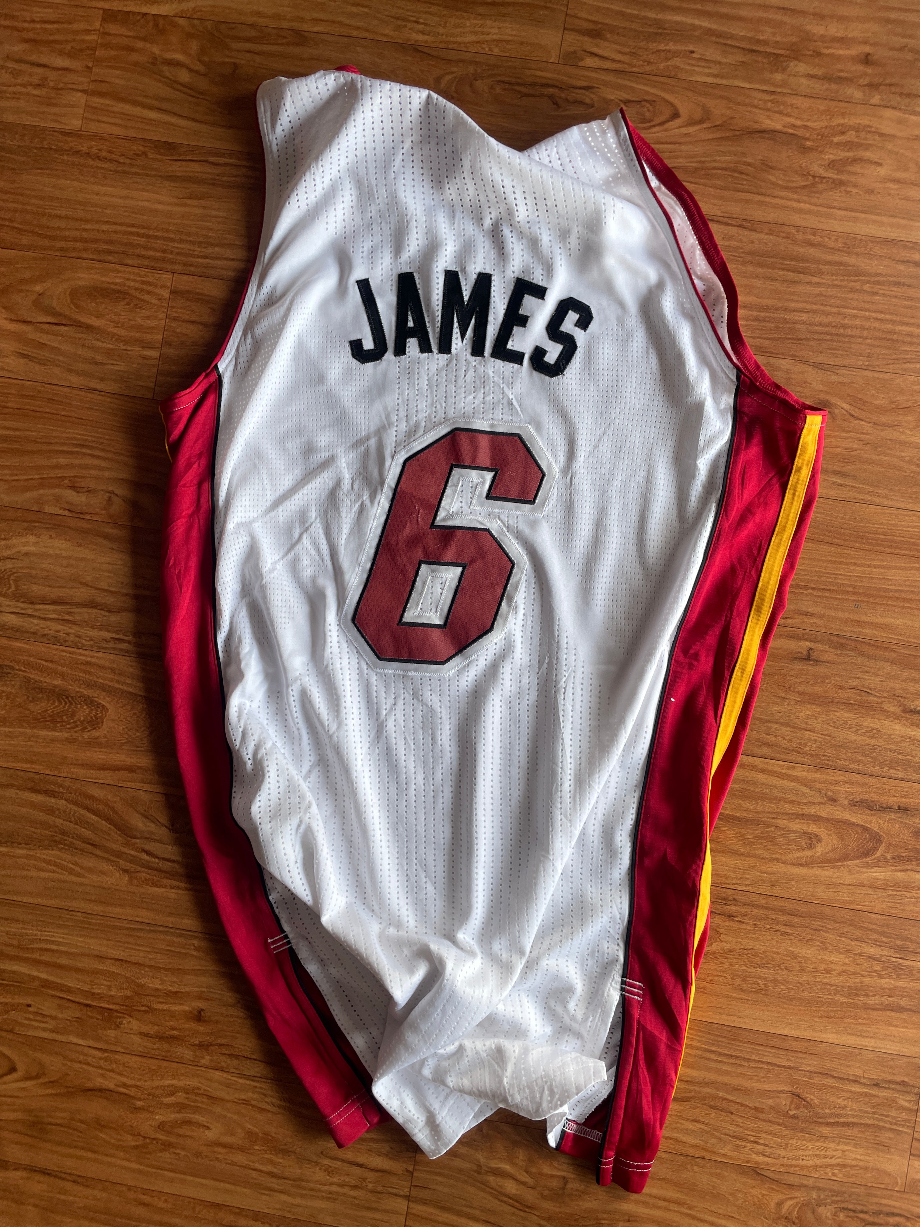Heat LeBron James-M