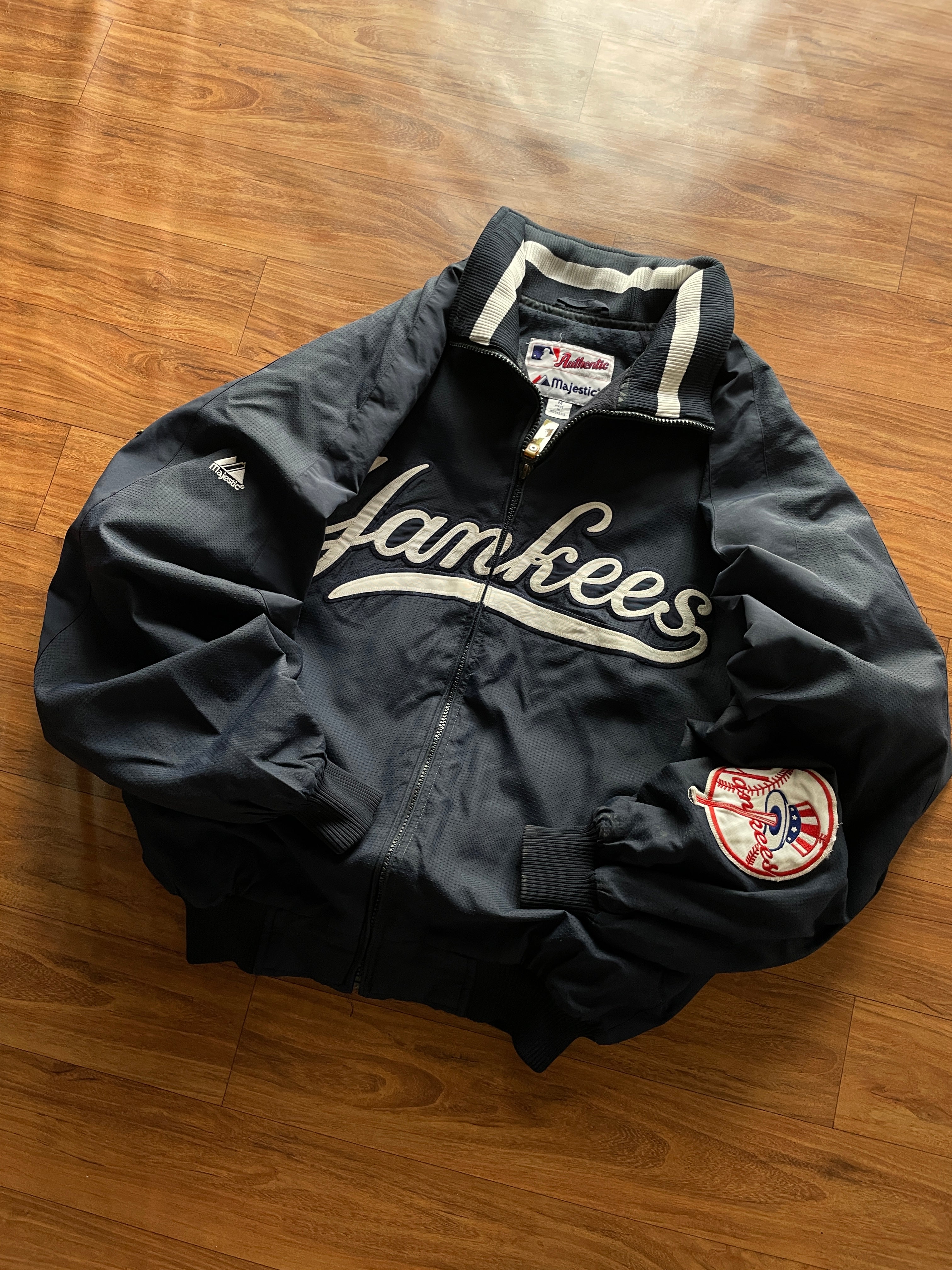 VTG New York Yankees MLB Majestic Navy Blue Dugout Jacket