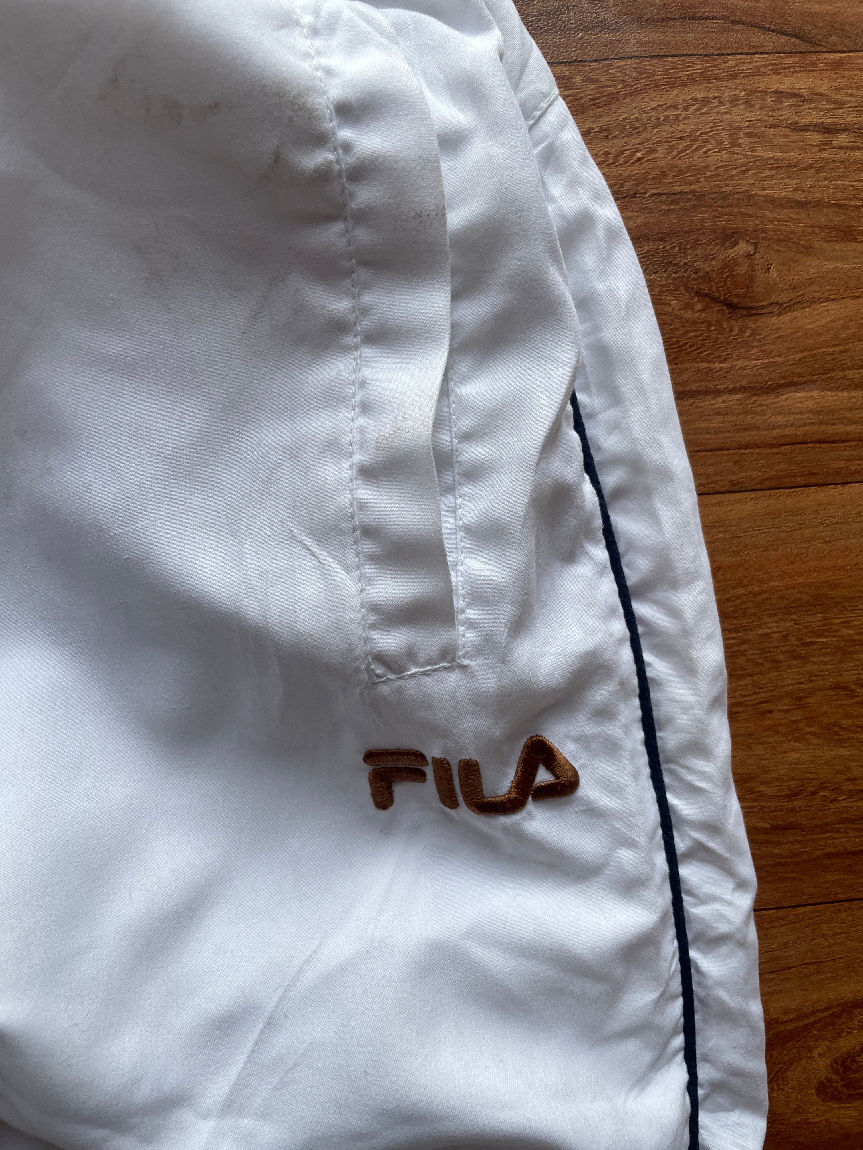 Fila track