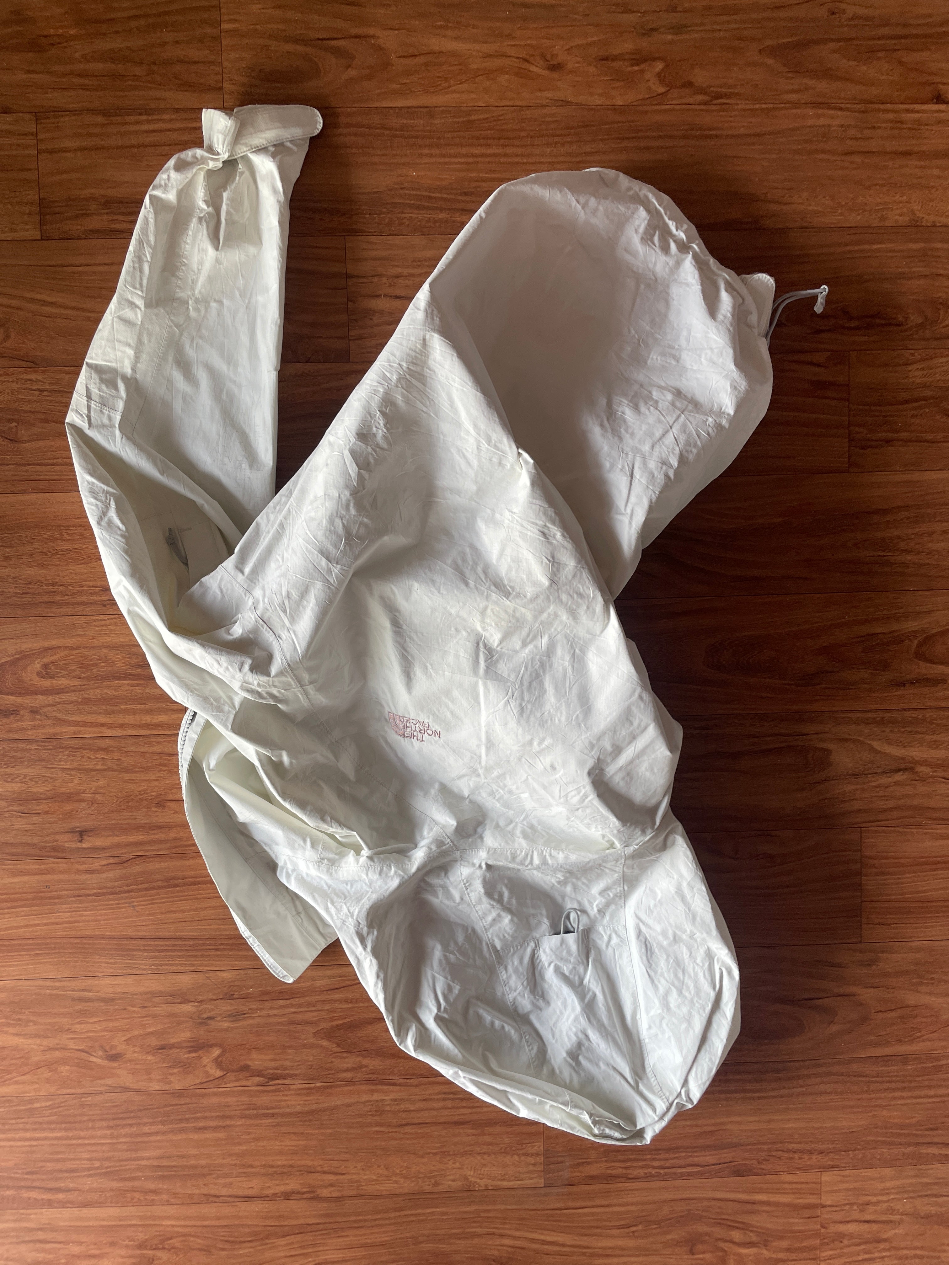 TNF HYVENT(C42-44 L25)