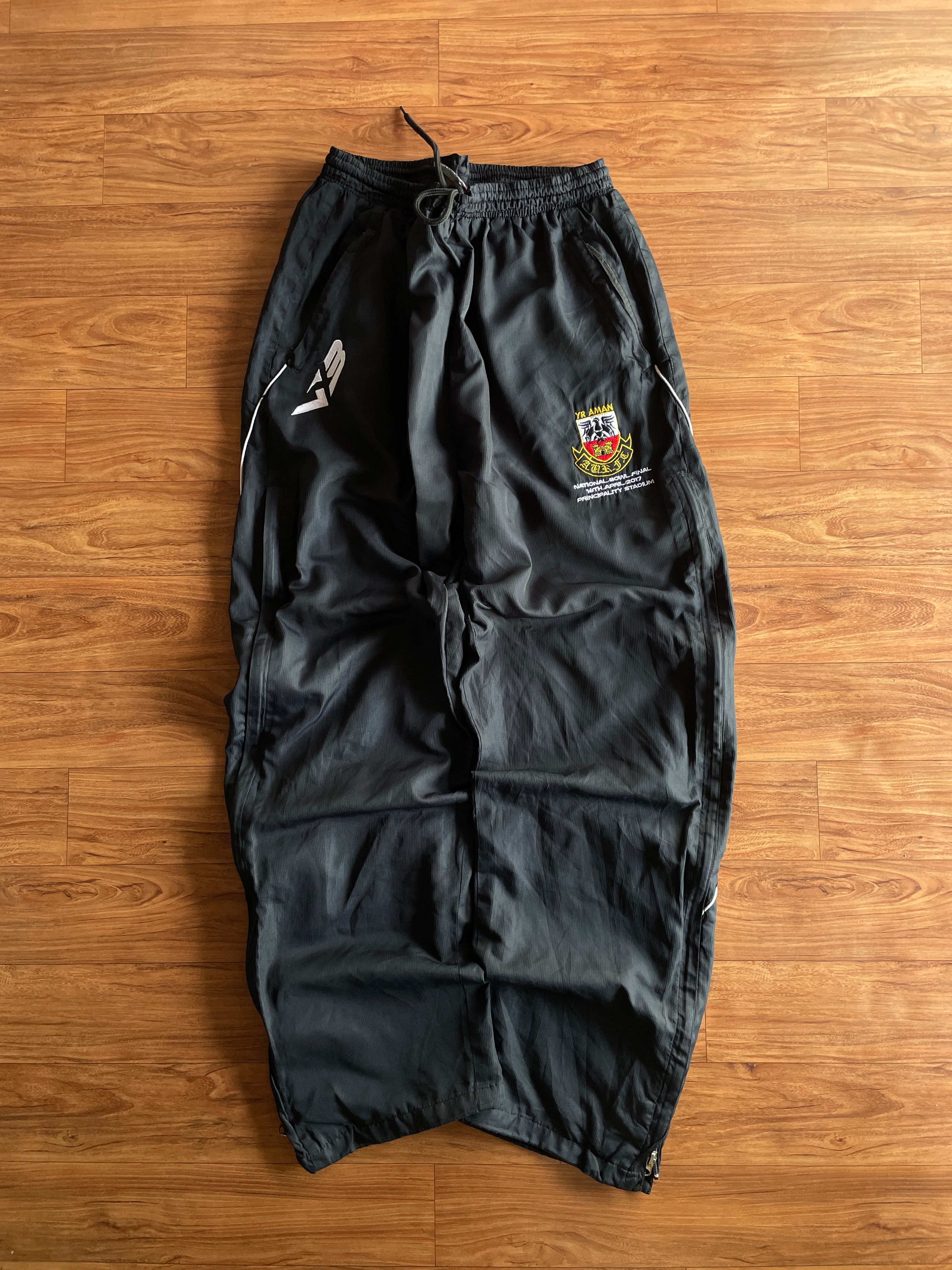 Vtg Track(W30-32 L41)