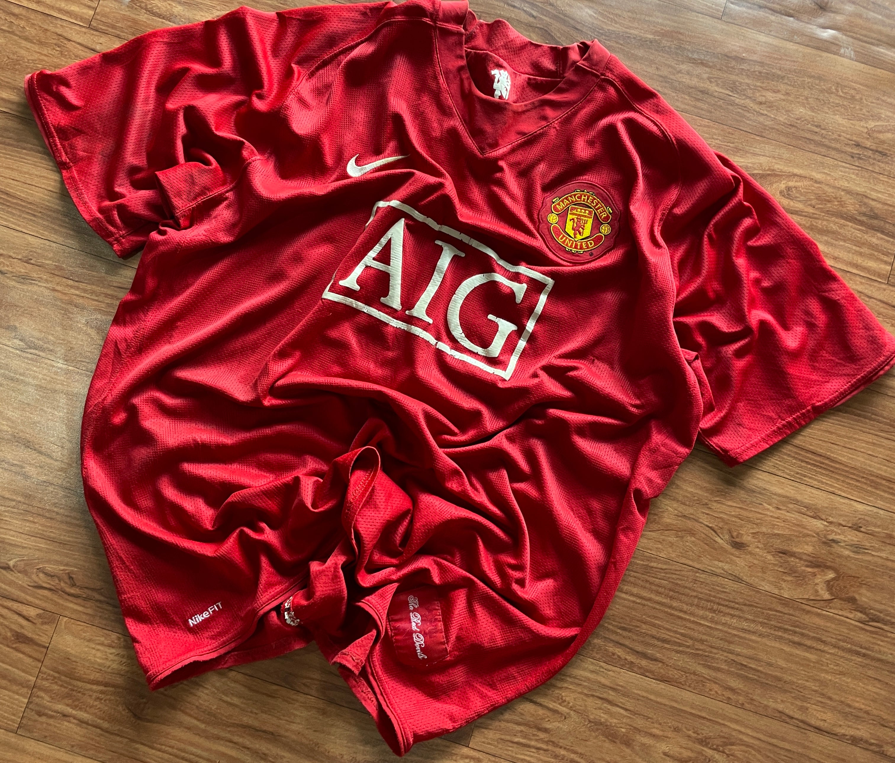 Manchester United 2007-08 home jersey