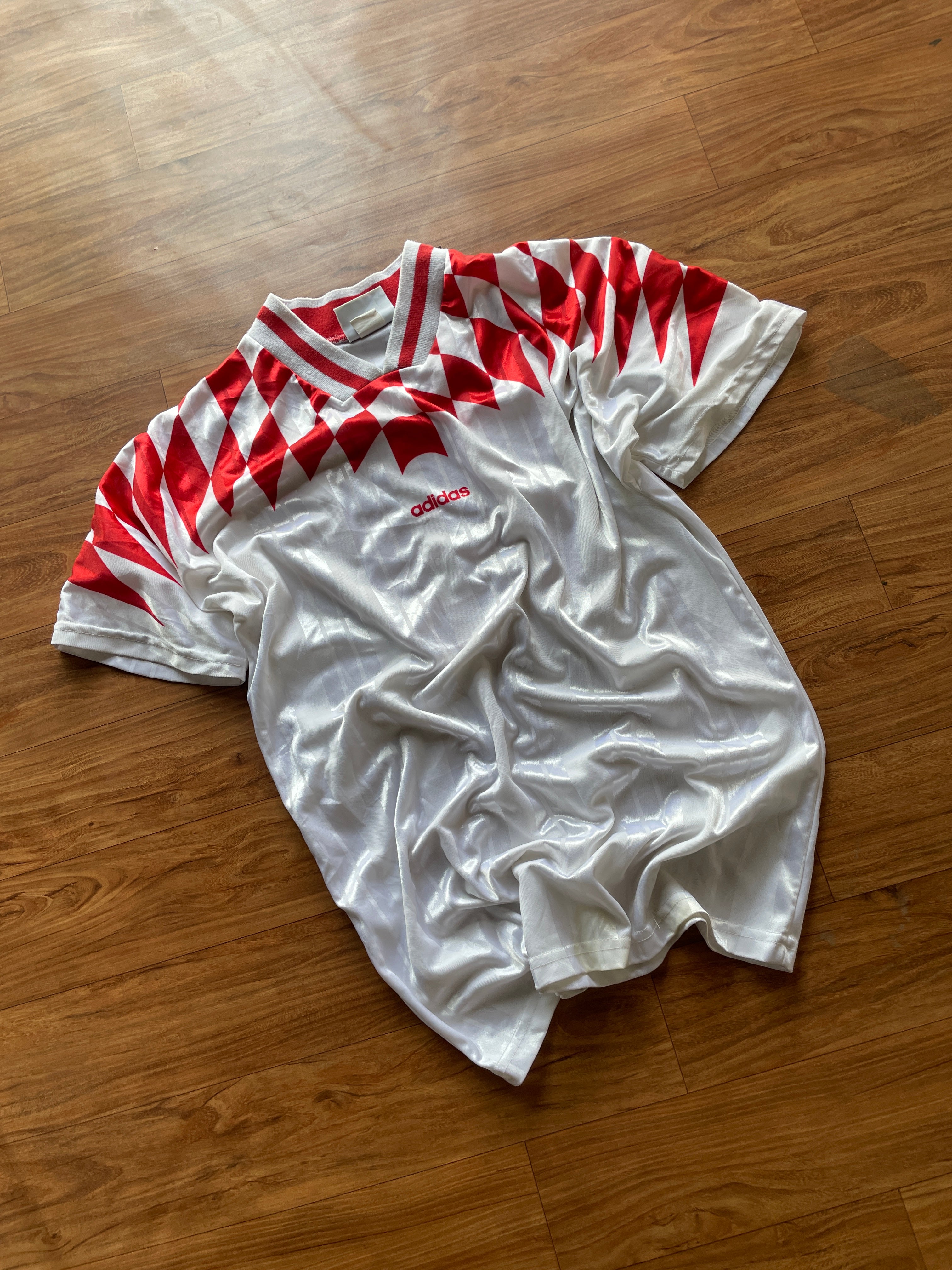 Adidas 1994-1996 template football