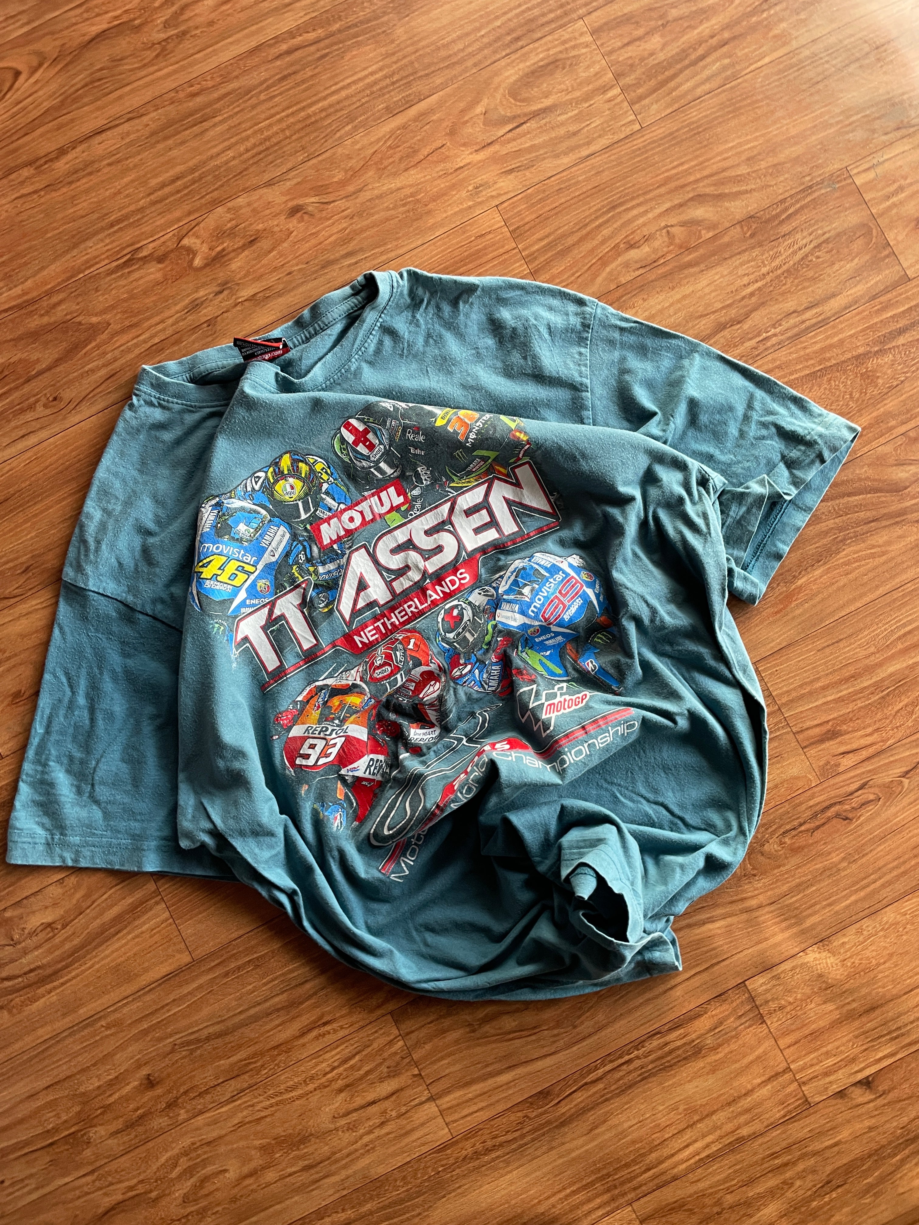 Tee