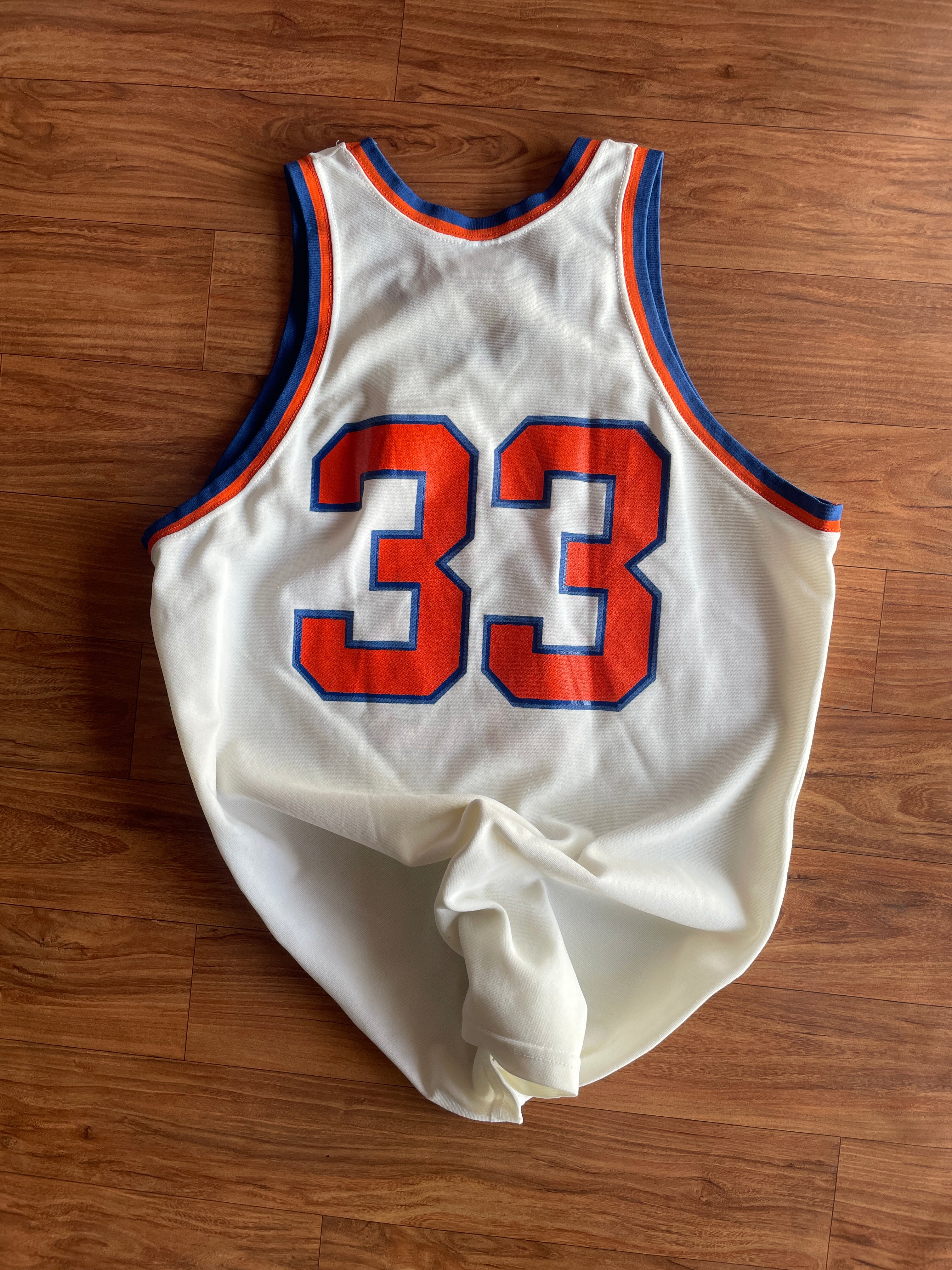 New York nba (C:-38-40
L:-31)