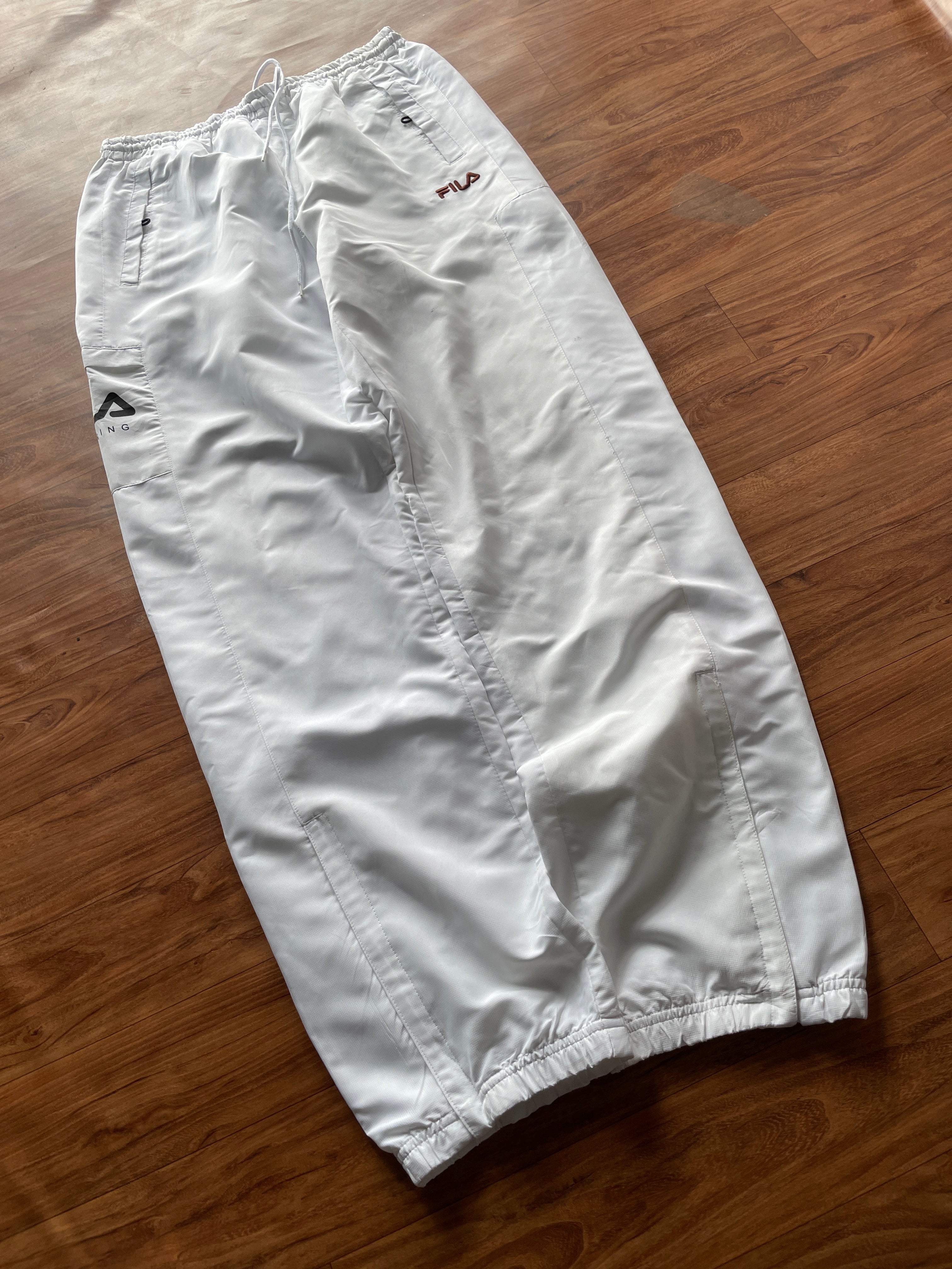 Fila track