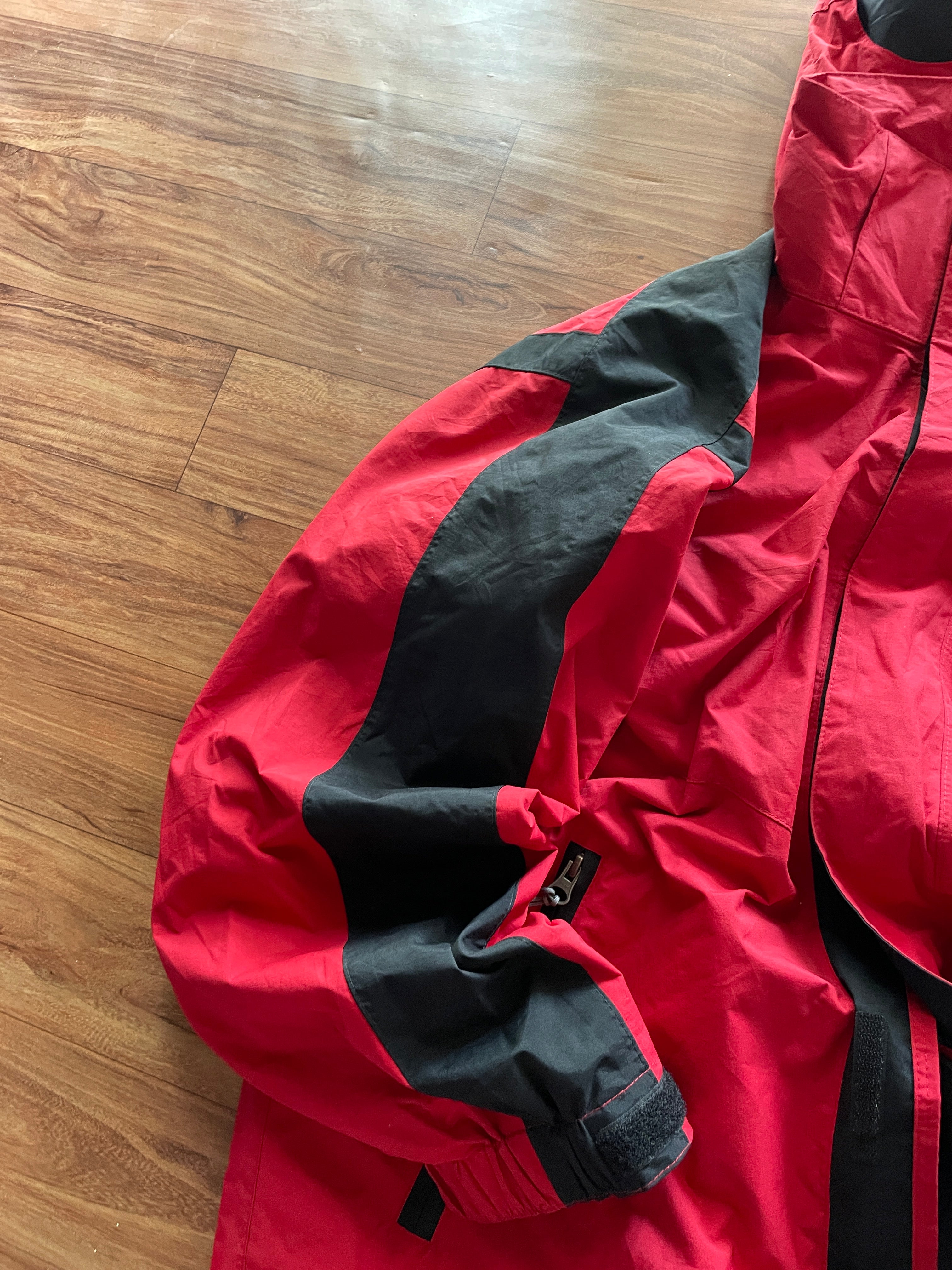 The north face (GORE-TEX HYVENT )